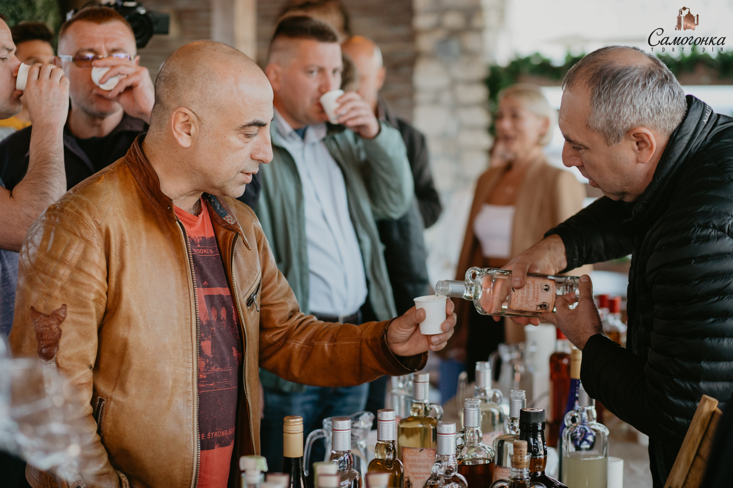 Репортаж із фестивалю самогонки. Весільний фотограф у Львові Мирон Роксоляна
