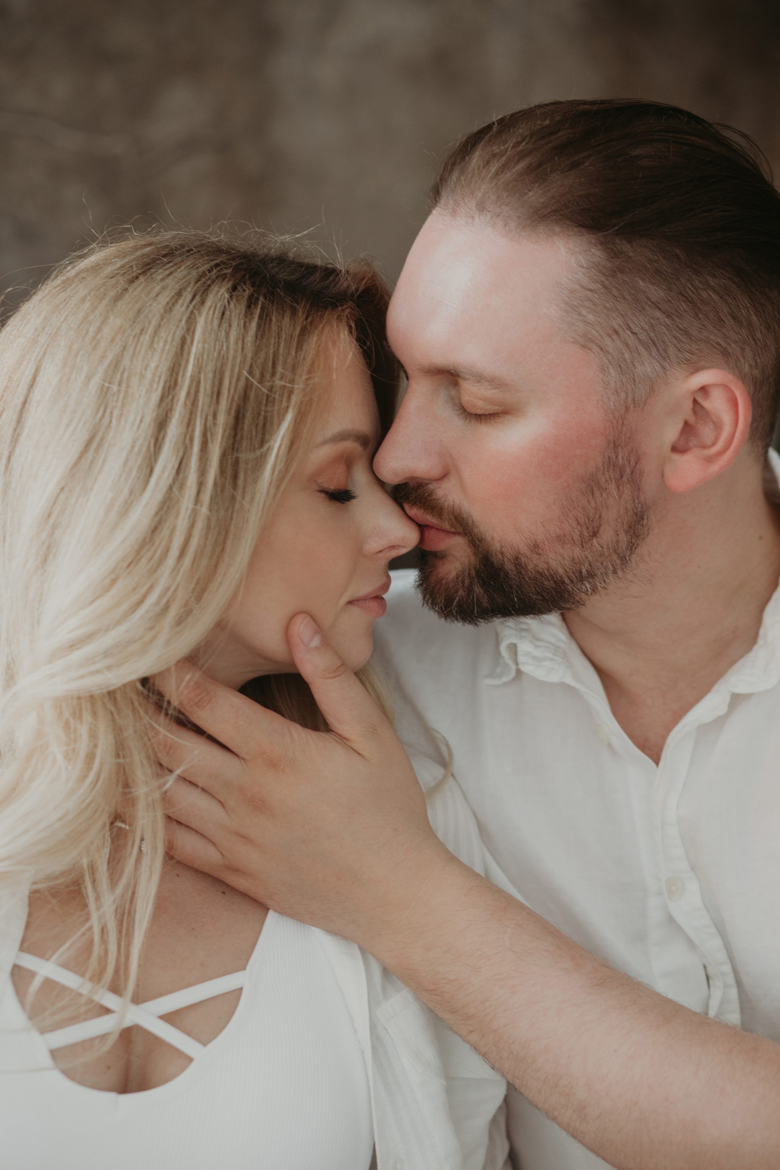 Домашня зйомка вагітності. Весільний фотограф у Львові Мирон Роксоляна