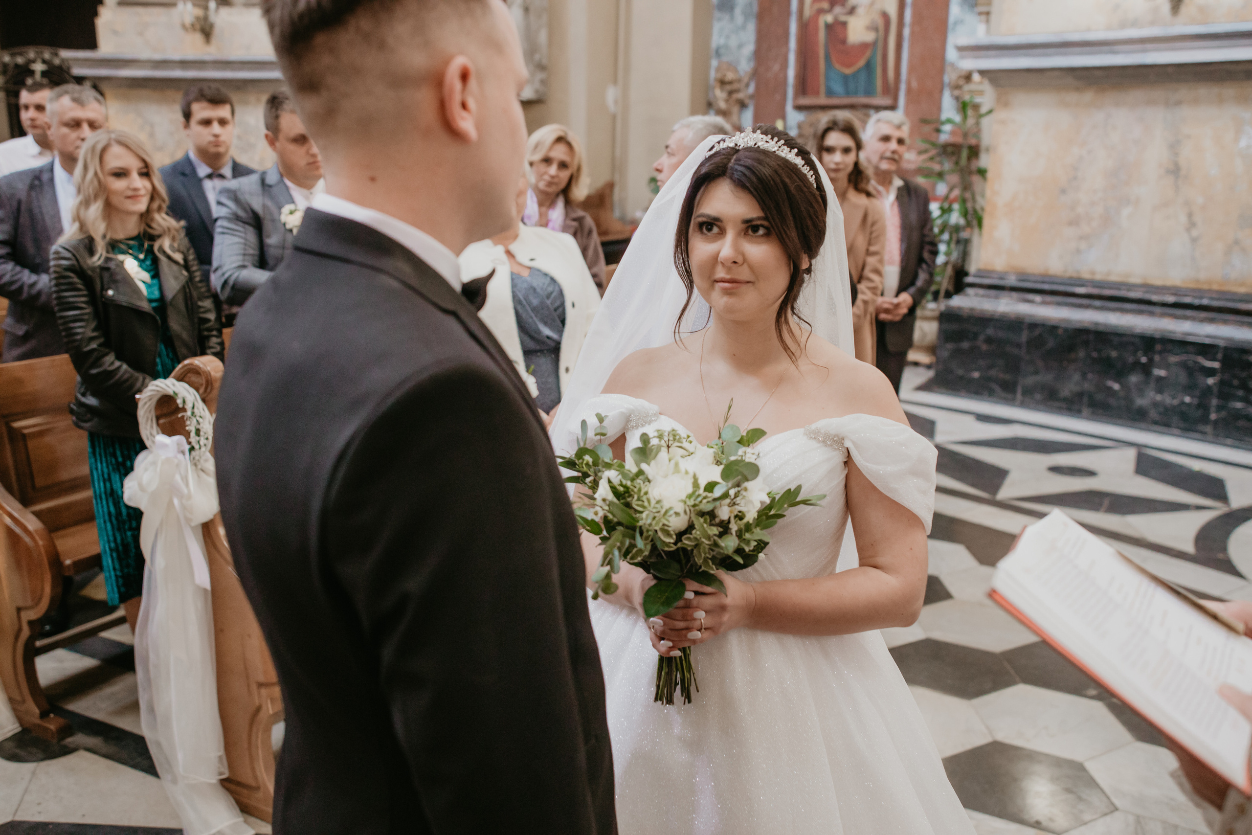 Весільний день Маряни та Володі. Весільний фотограф у Львові Мирон Роксоляна