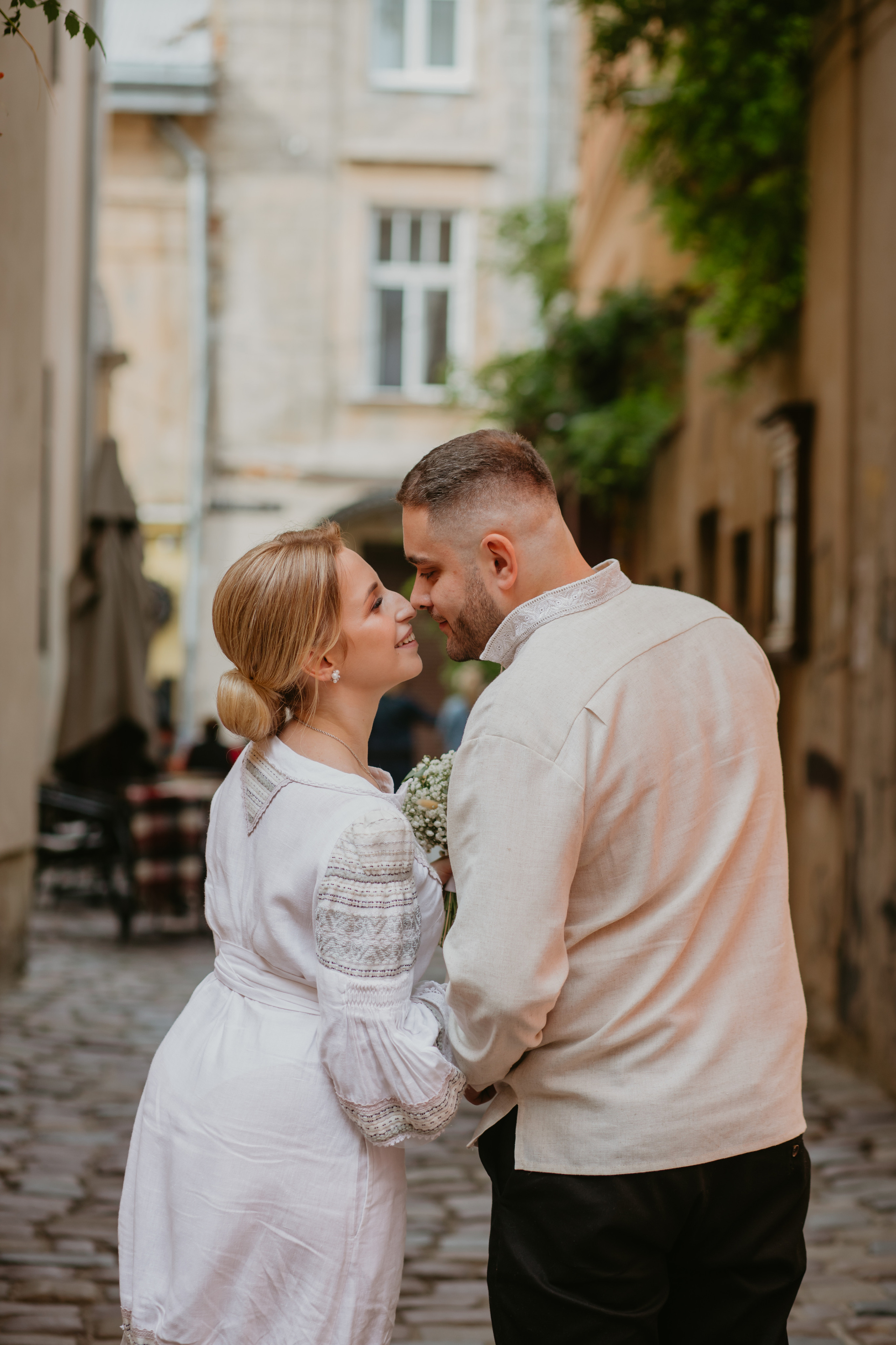 Розпис Марта і Сергій. Весільний фотограф у Львові Мирон Роксоляна