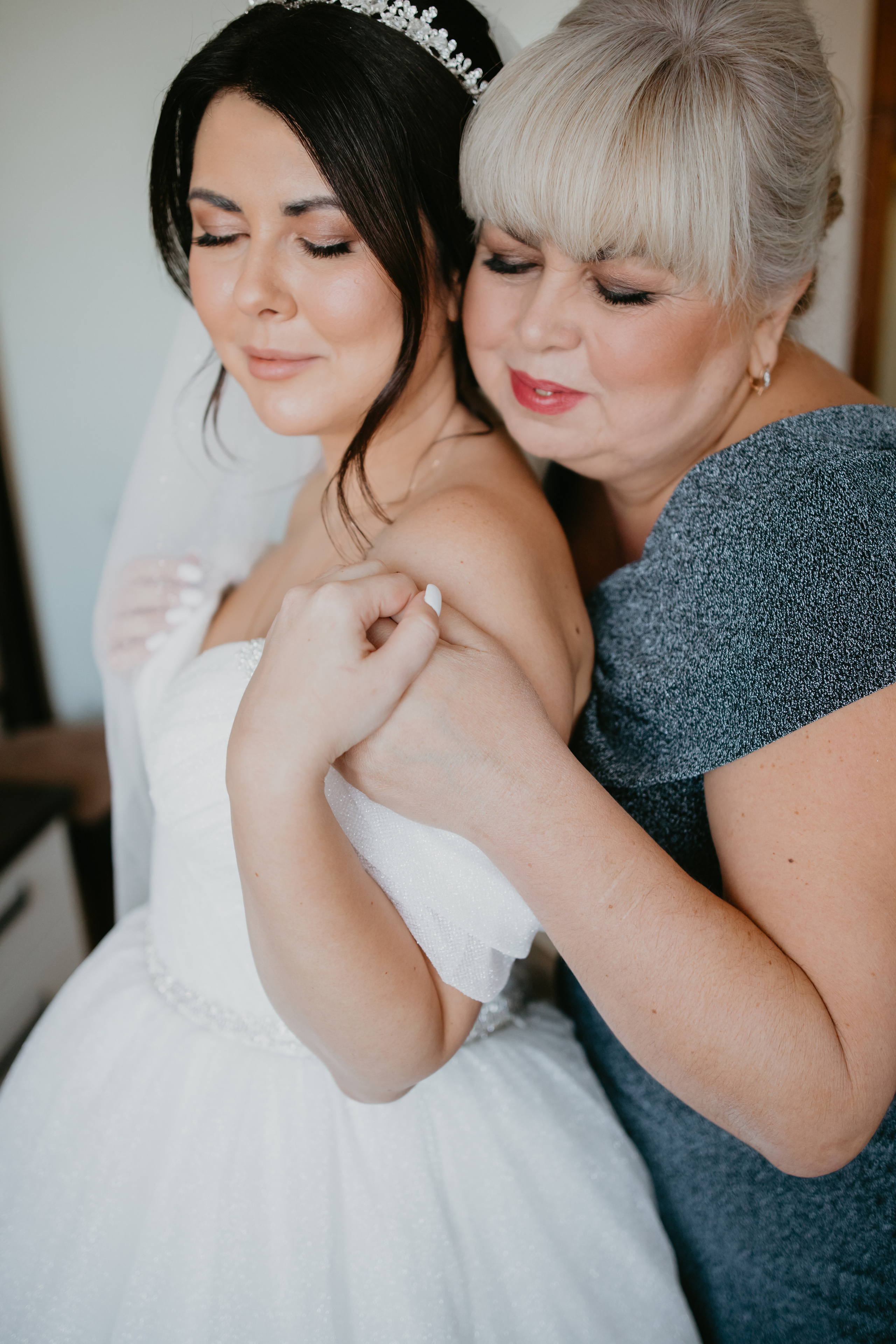 Весільний день Маряни та Володі. Весільний фотограф у Львові Мирон Роксоляна