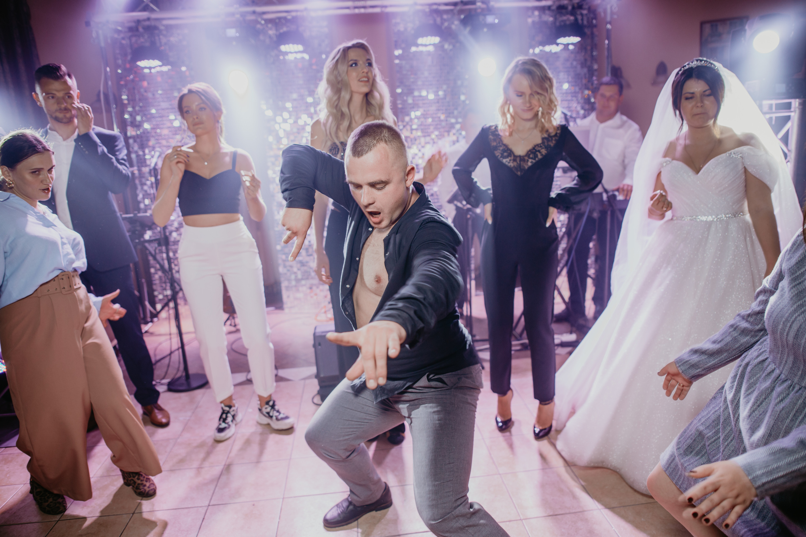 Весільний день Маряни та Володі. Весільний фотограф у Львові Мирон Роксоляна