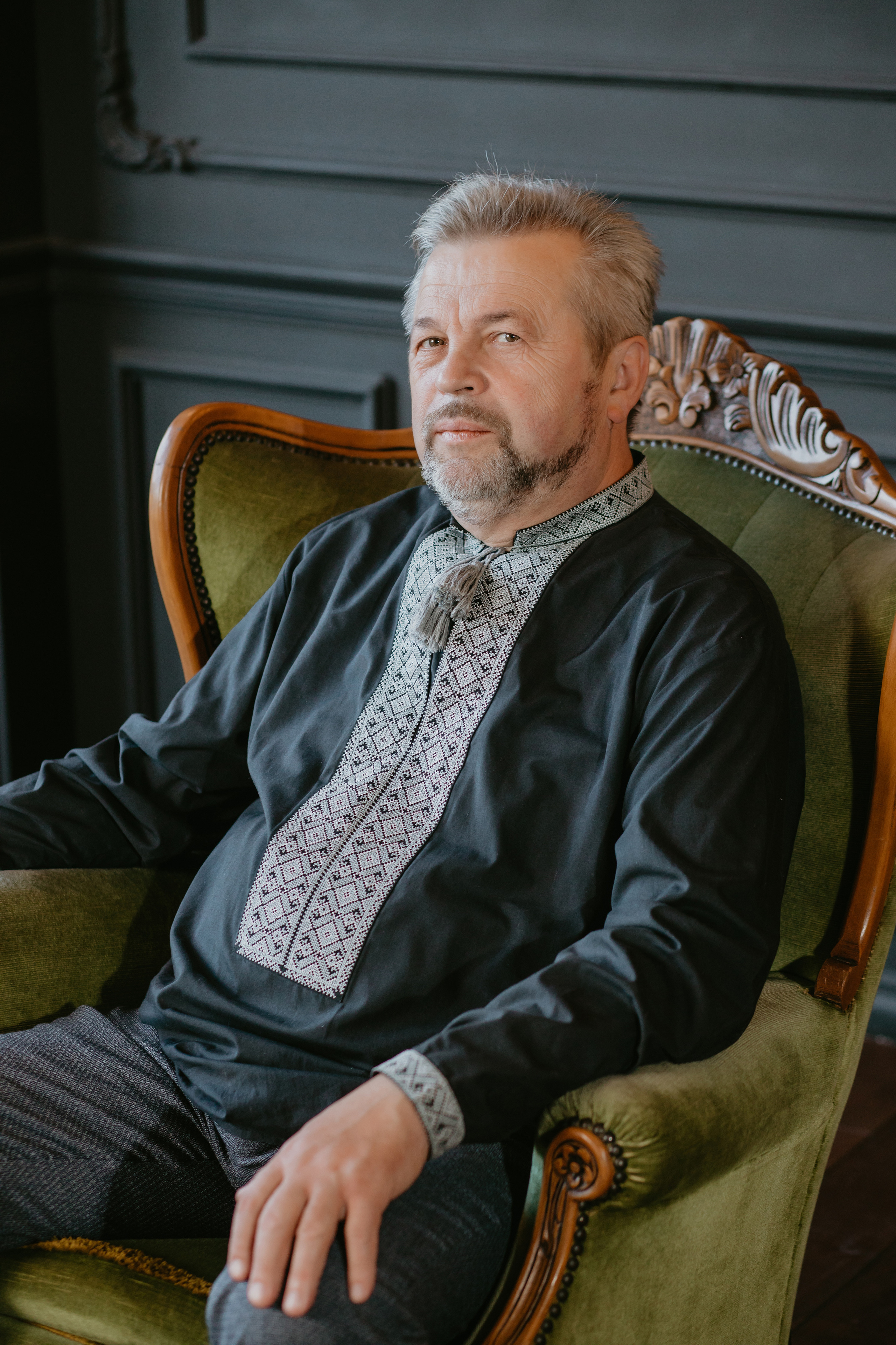 Сімейна зйомка у студії. Весільний фотограф у Львові Мирон Роксоляна