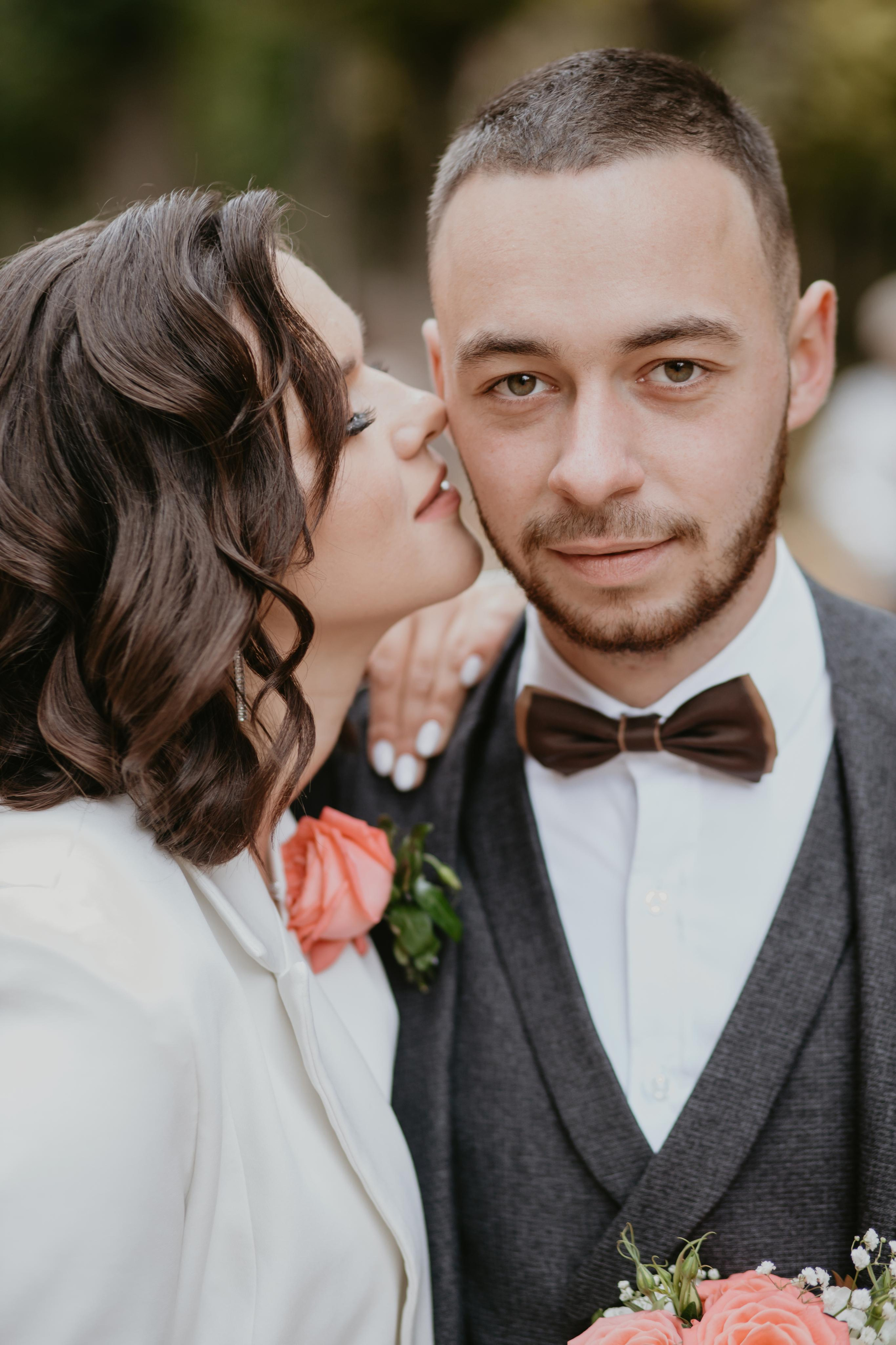 Розпис Уляна і Олег. Весільний фотограф у Львові Мирон Роксоляна