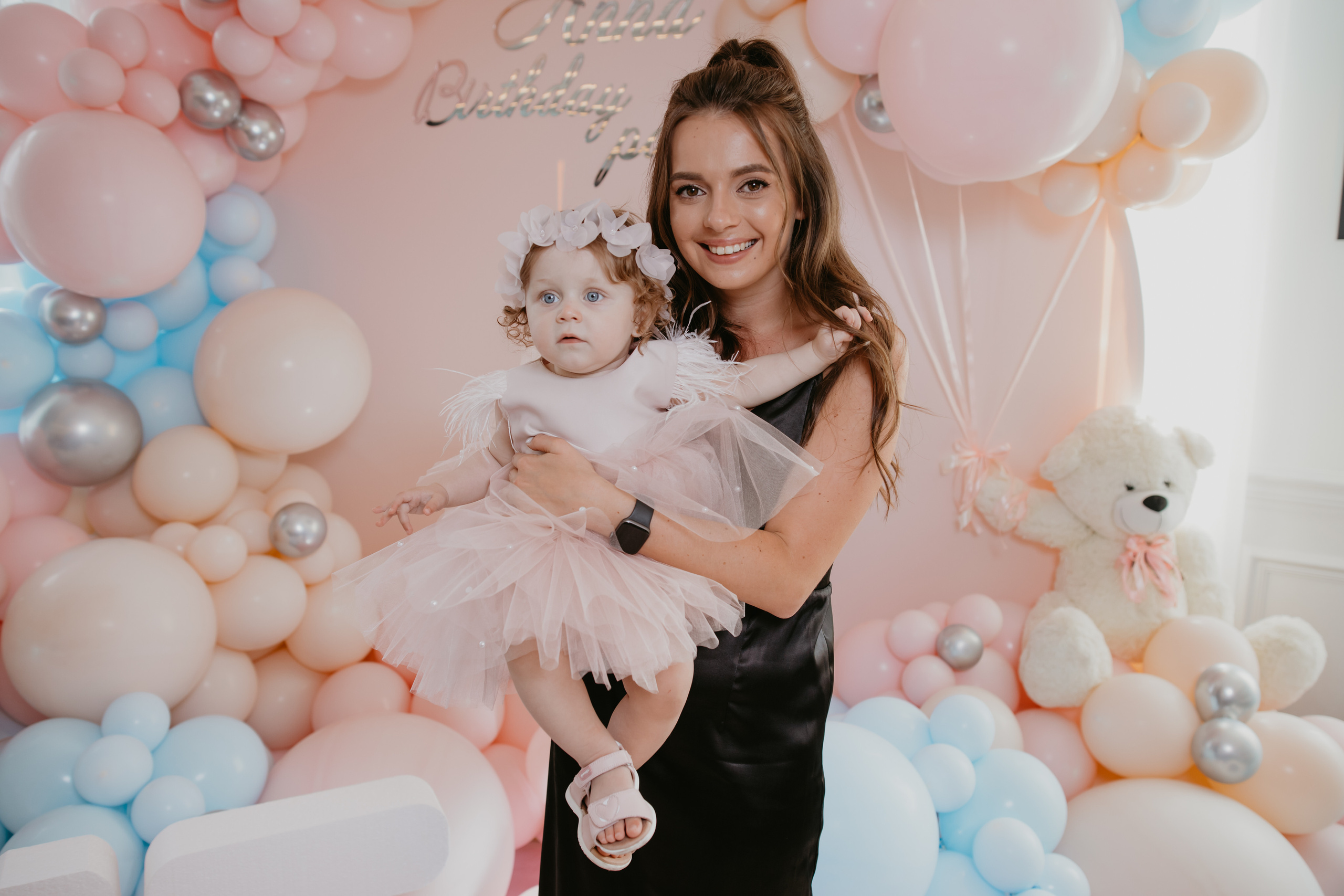 День народження Анна 1 рочок. Весільний фотограф у Львові Мирон Роксоляна