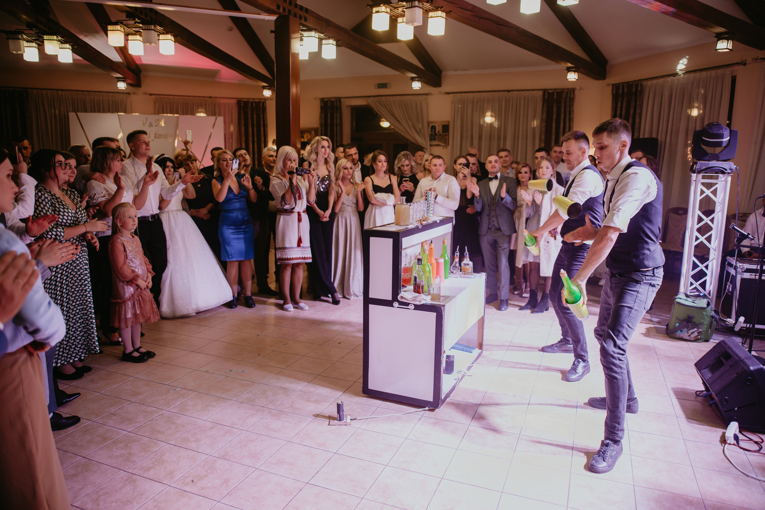 Весільний день Маряни та Володі. Весільний фотограф у Львові Мирон Роксоляна