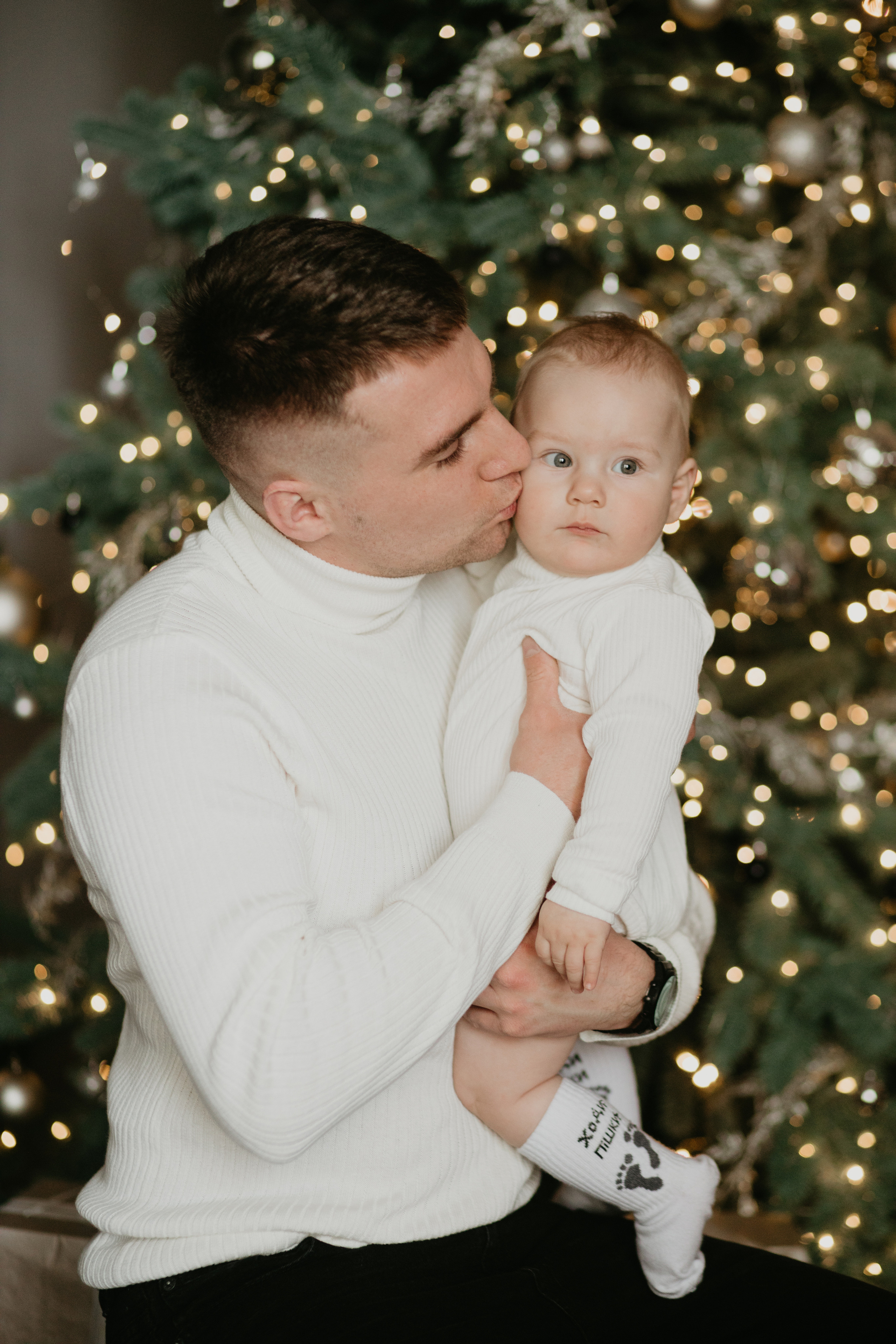 Новорічна сімейна фотосесія Віталік, Вікторія і Мартин. Весільний фотограф у Львові Мирон Роксоляна