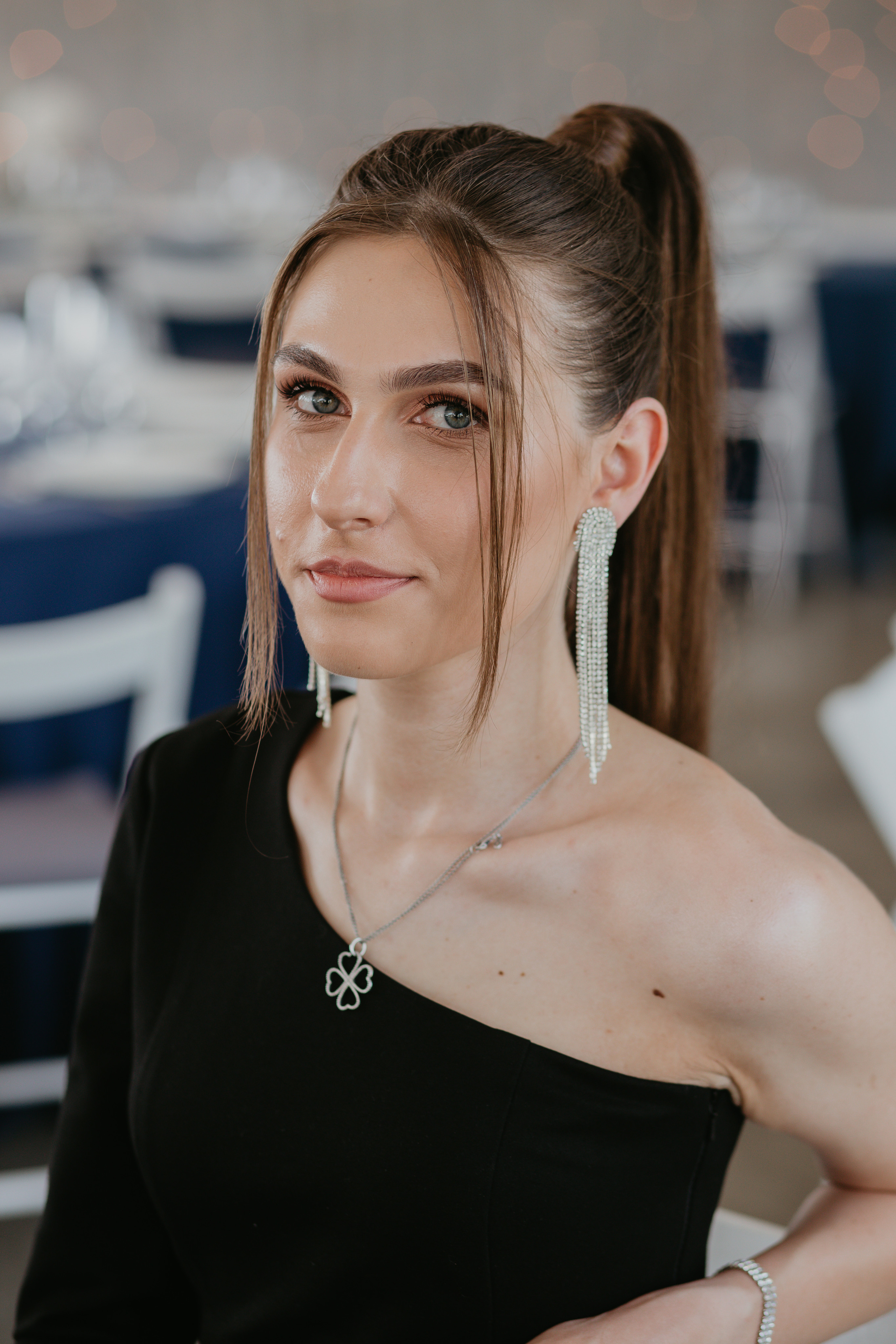 Випукний ЛНМУ ім. Данила Галицького. Весільний фотограф у Львові Мирон Роксоляна