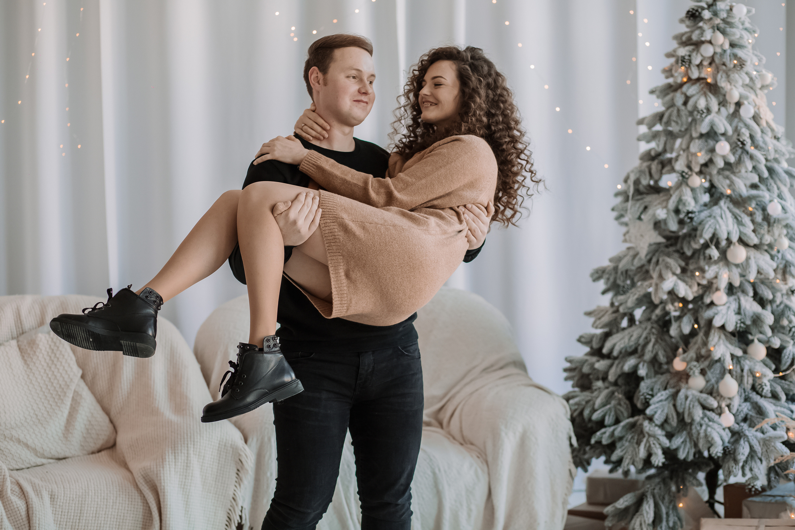 Новорічна зйомка Марта та Андрій. Весільний фотограф у Львові Мирон Роксоляна