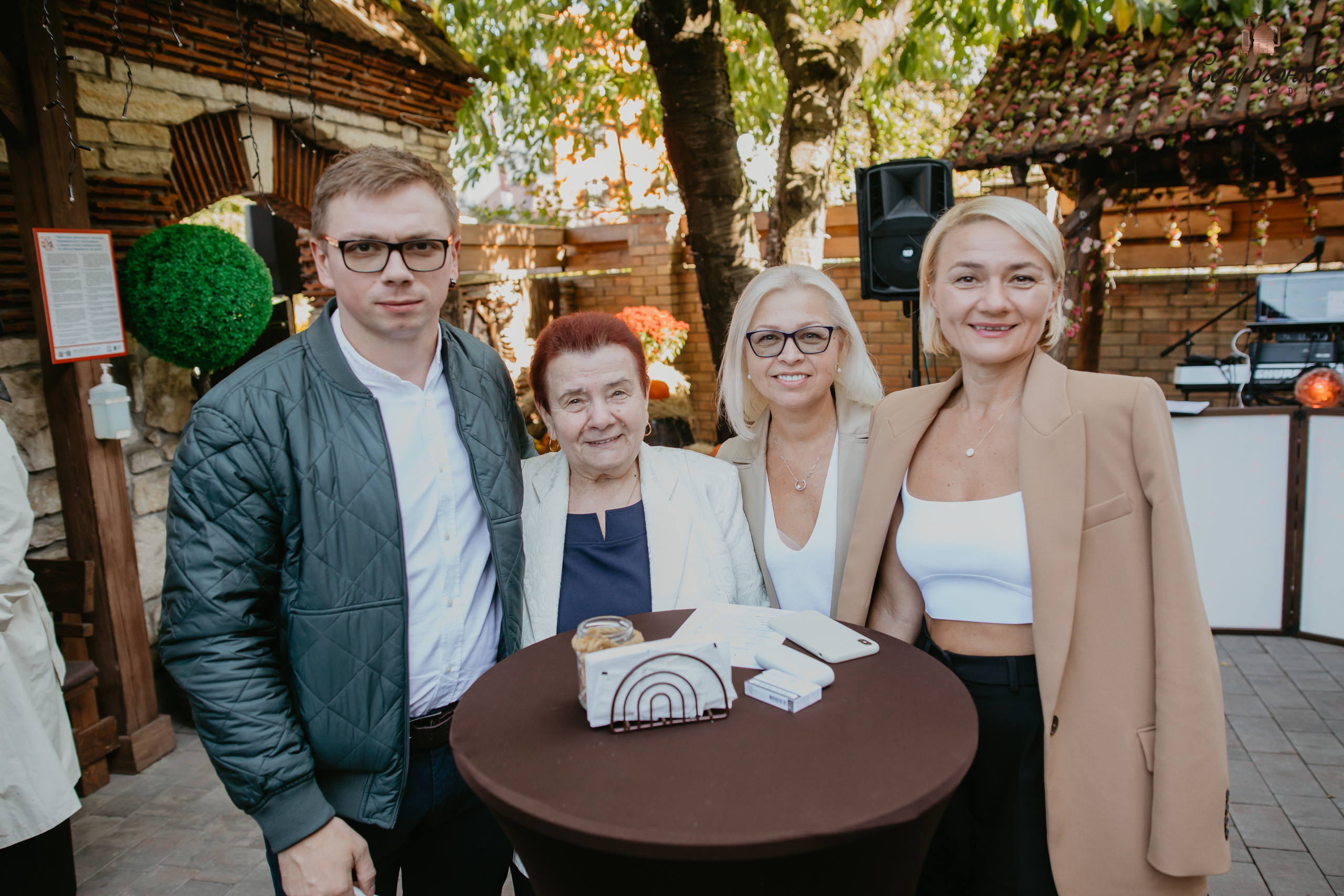 Репортаж із фестивалю самогонки. Весільний фотограф у Львові Мирон Роксоляна