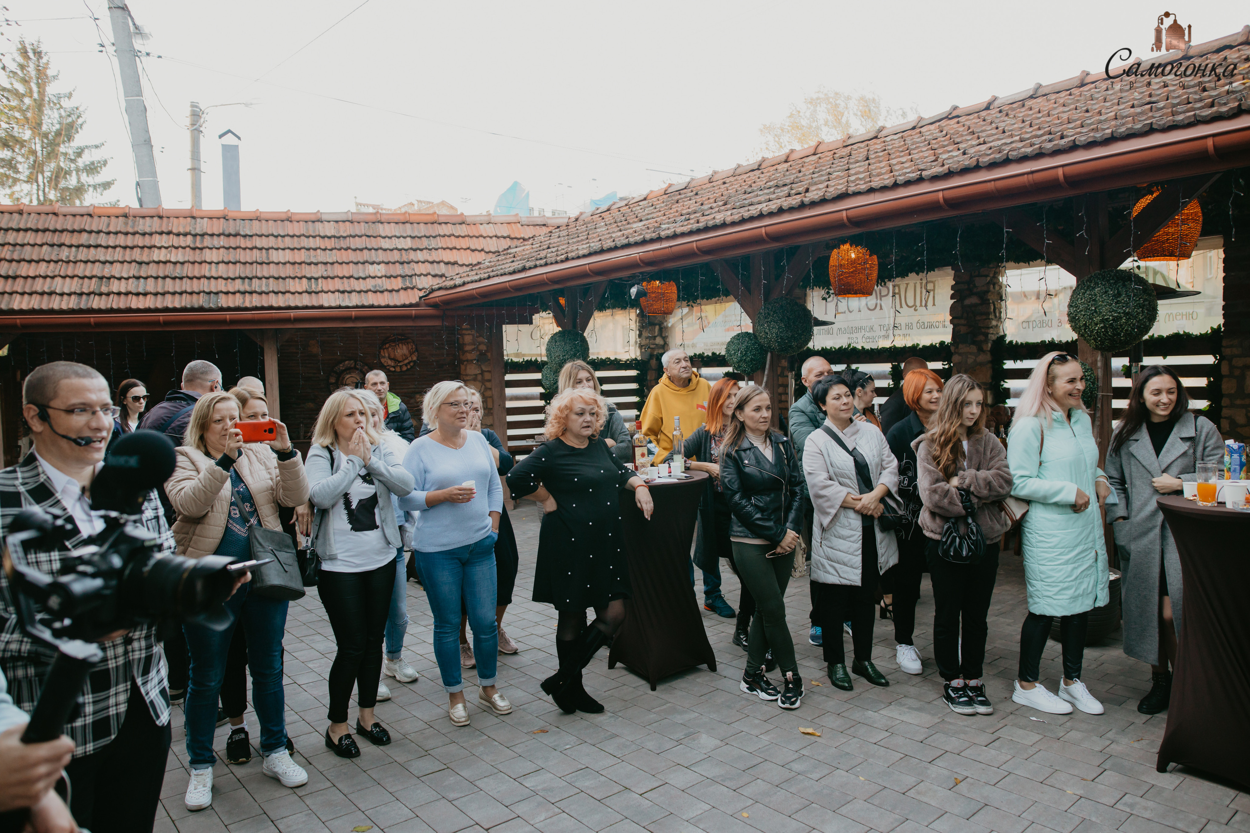Репортаж із фестивалю самогонки. Весільний фотограф у Львові Мирон Роксоляна