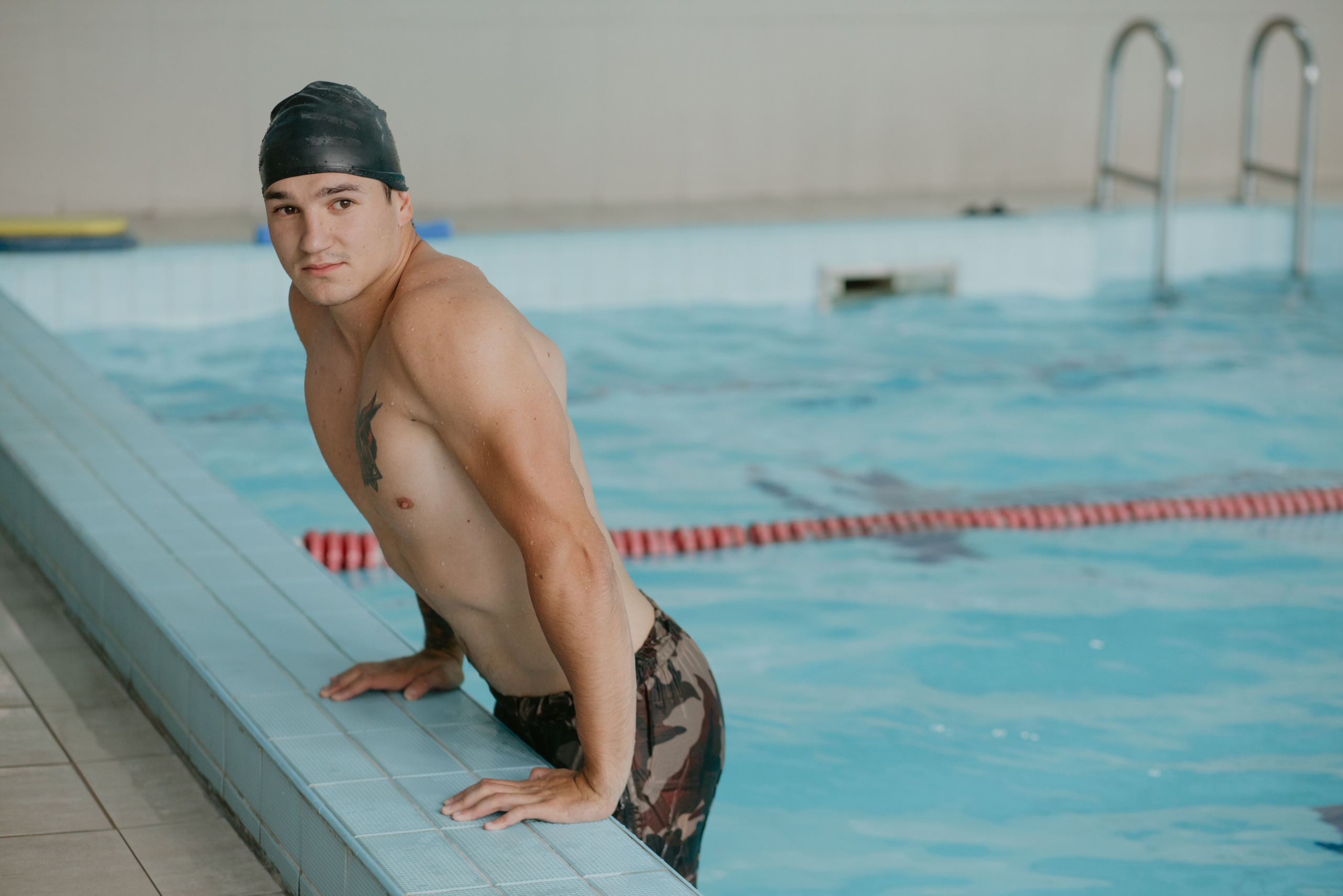 Зйомка для басейну. Весільний фотограф у Львові Мирон Роксоляна