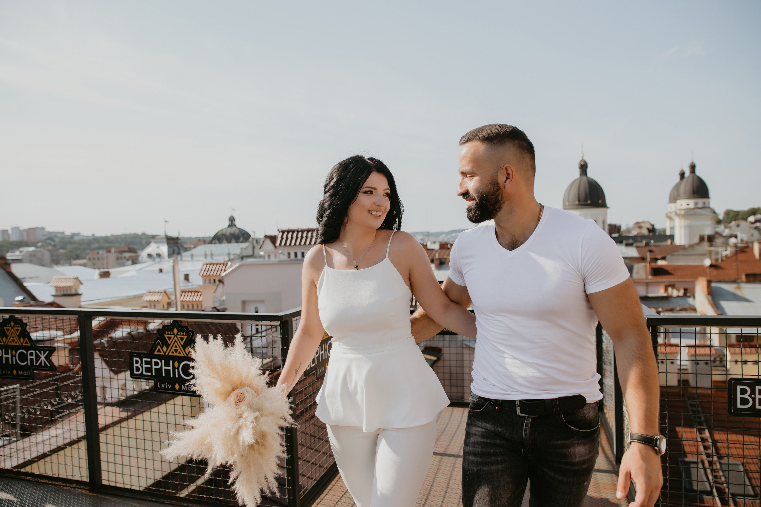 Розпис Леонід і Соломія. Весільний фотограф у Львові Мирон Роксоляна