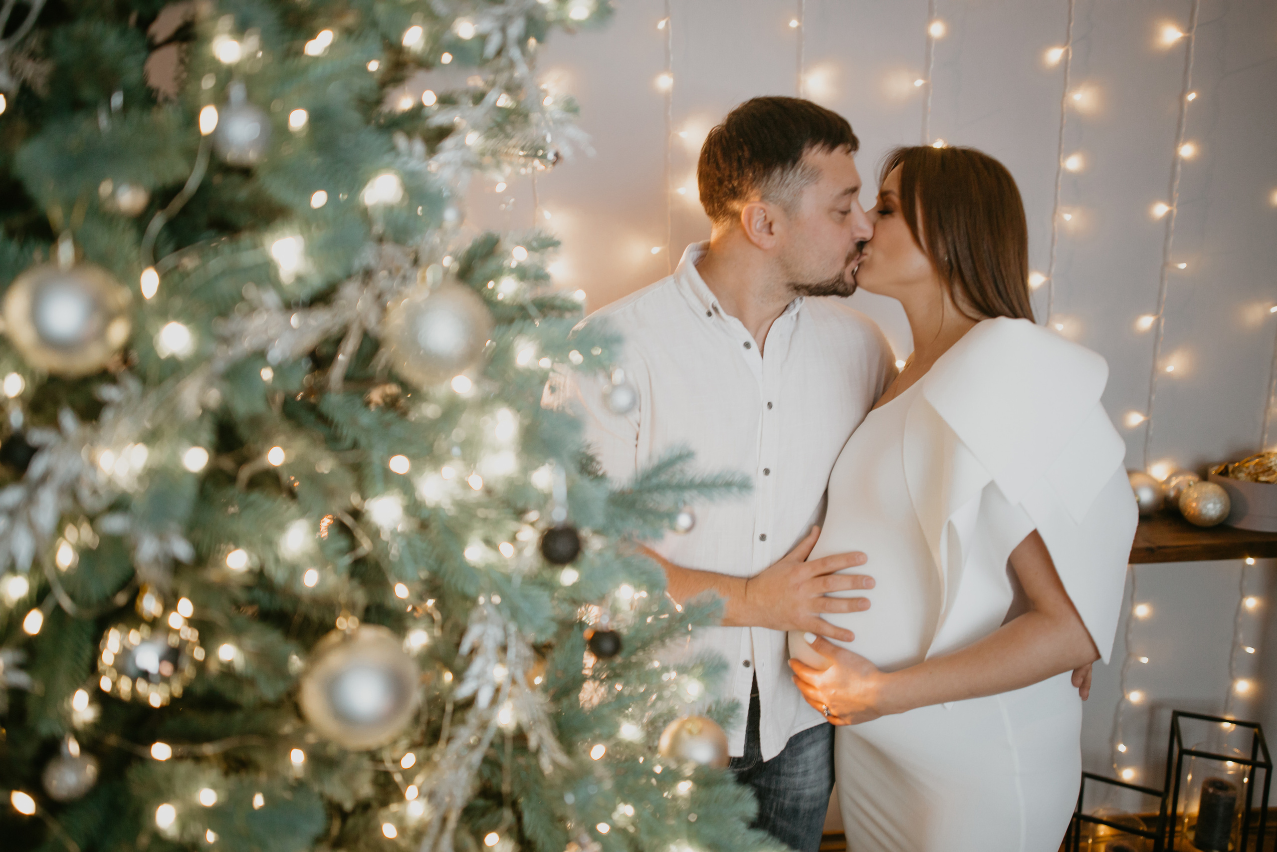 Новорічна зйомка вагітності. Весільний фотограф у Львові Мирон Роксоляна