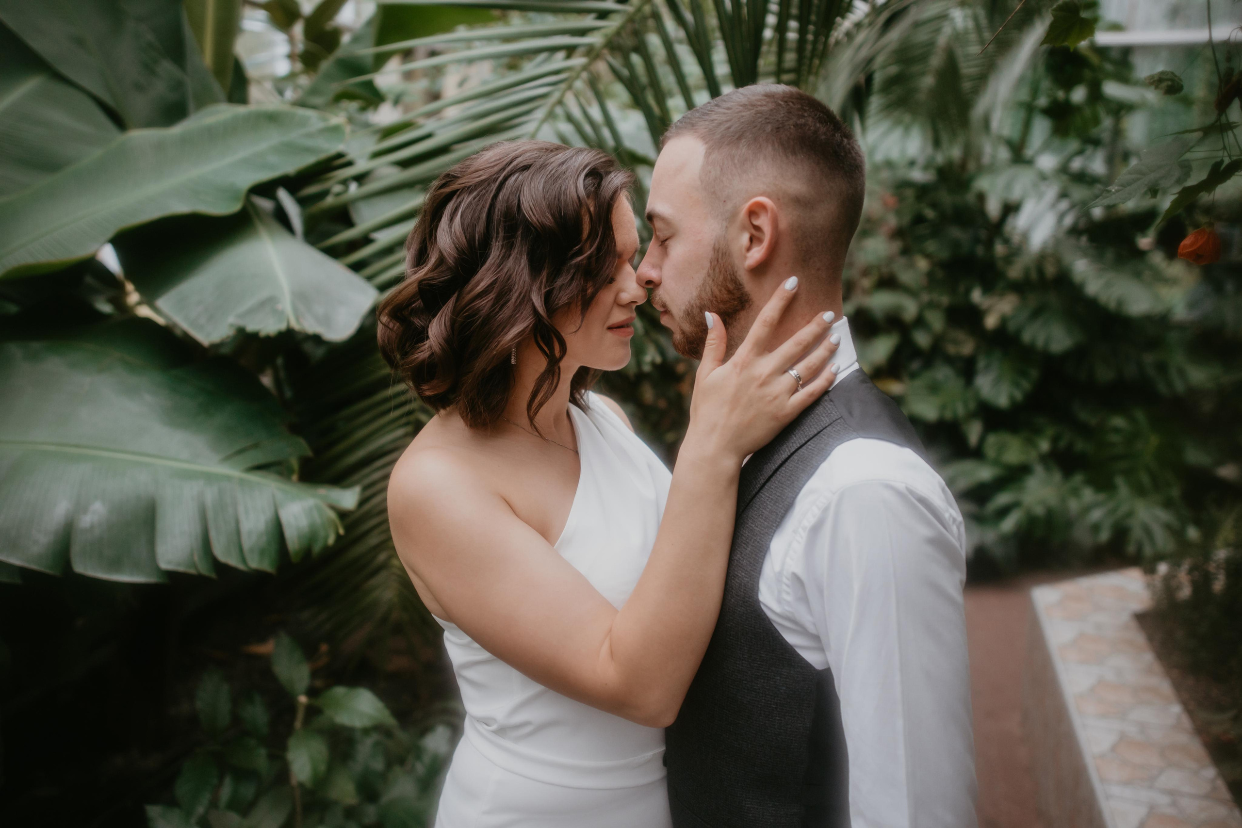 Розпис Уляна і Олег. Весільний фотограф у Львові Мирон Роксоляна