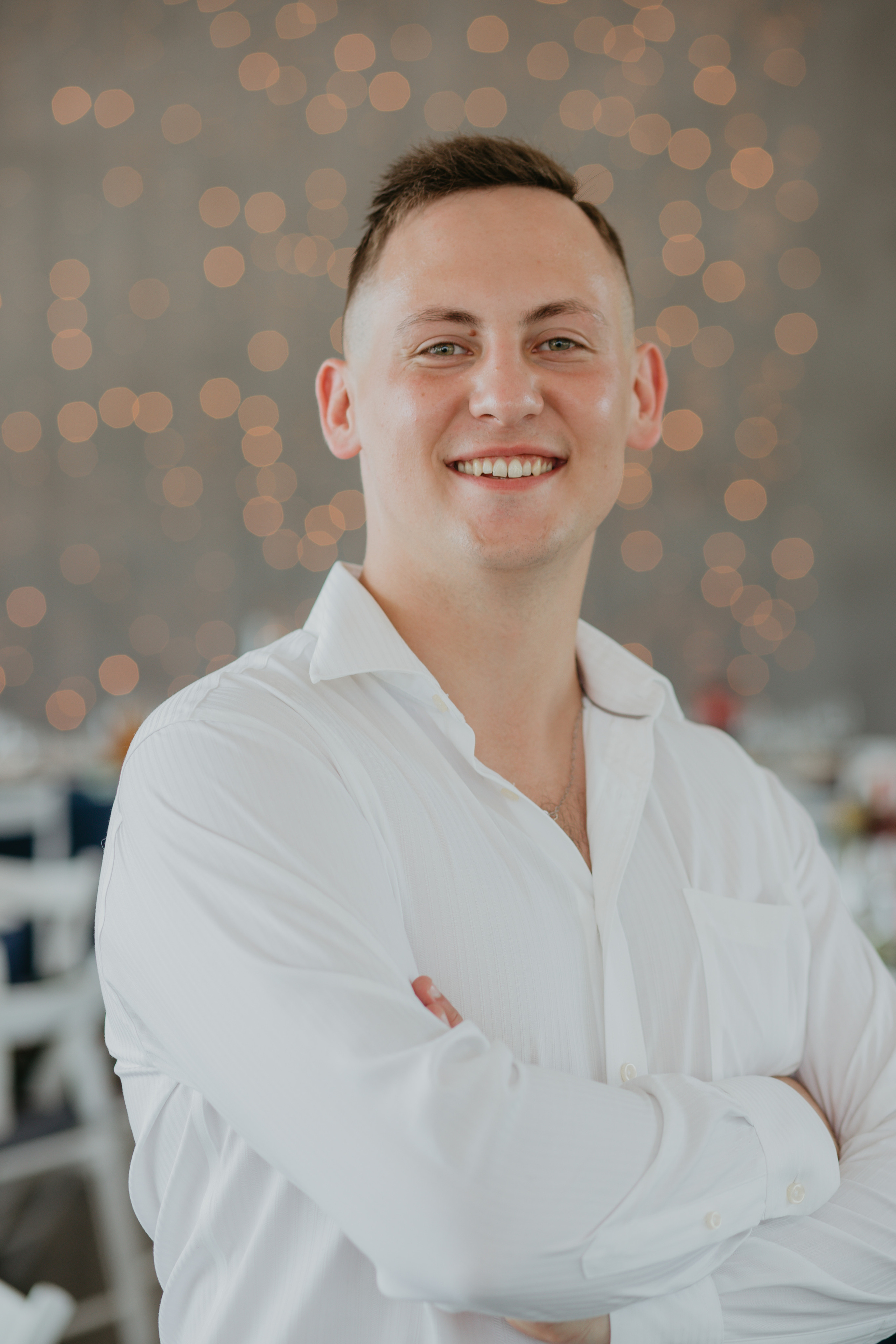 Випукний ЛНМУ ім. Данила Галицького. Весільний фотограф у Львові Мирон Роксоляна