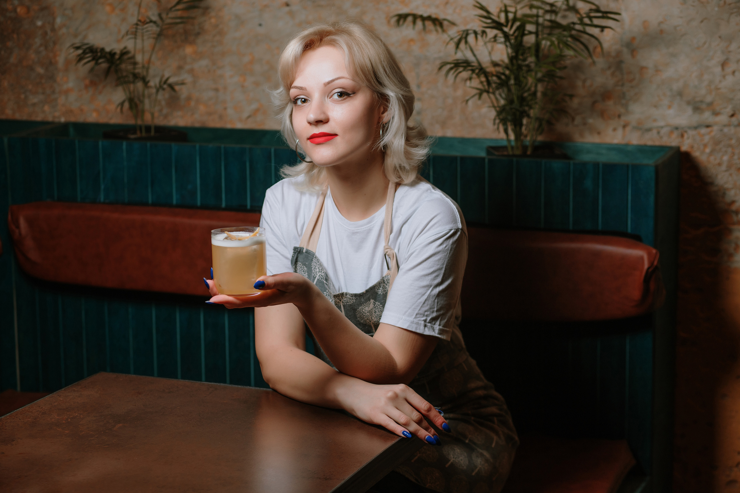 Бармен зйомка №1. Весільний фотограф у Львові Мирон Роксоляна