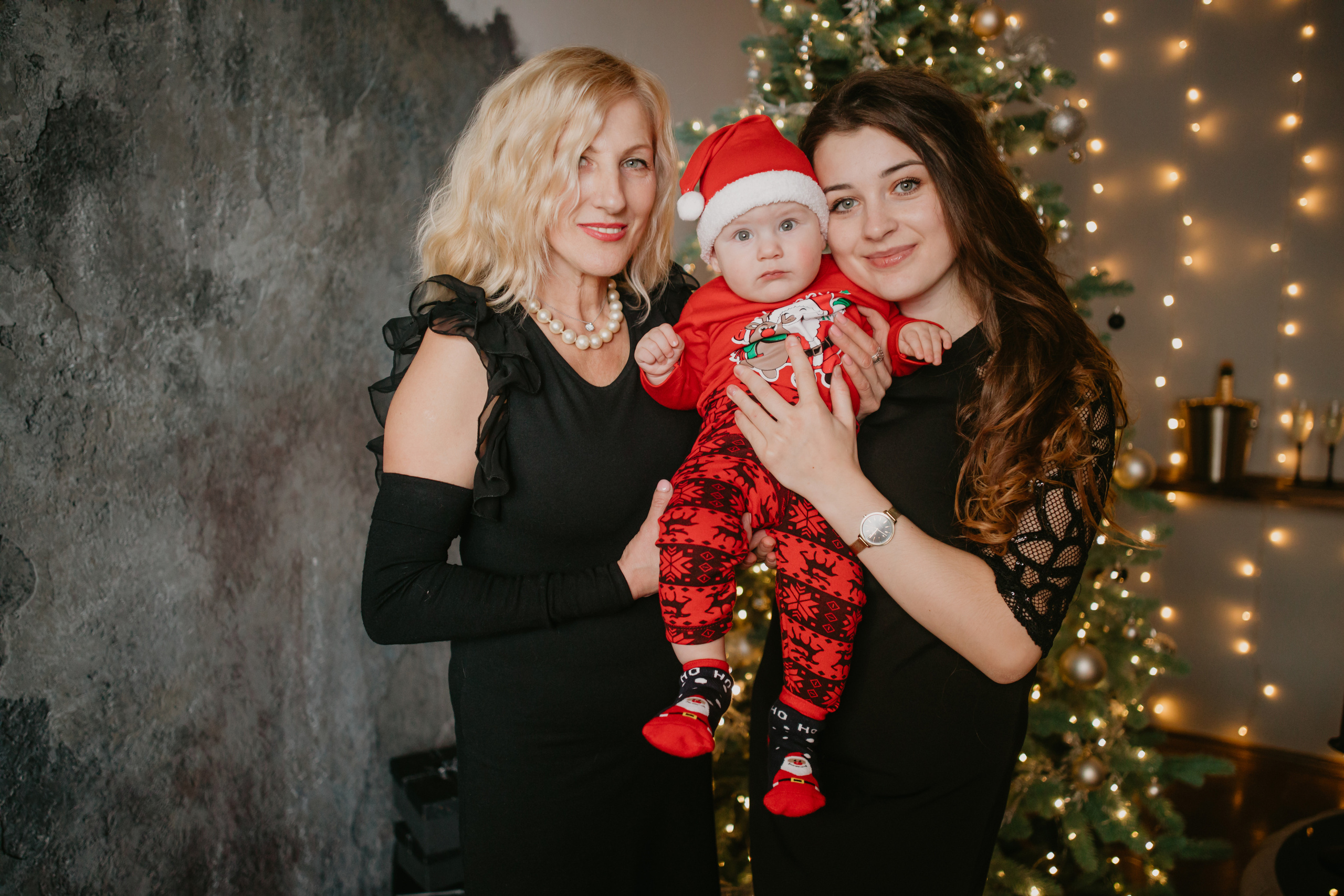 Новорічна сімейна фотосесія Віталік, Вікторія і Мартин. Весільний фотограф у Львові Мирон Роксоляна