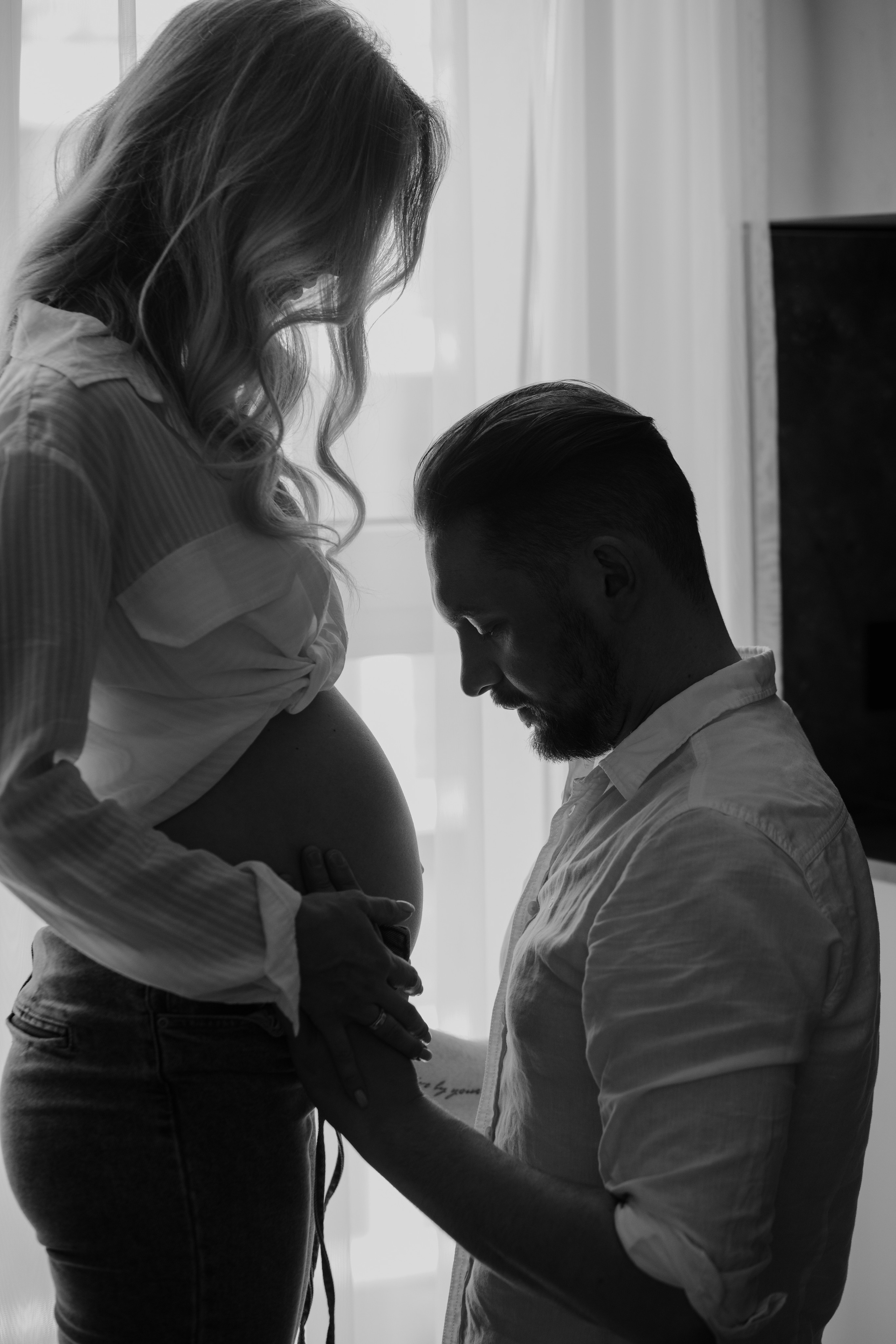 Домашня зйомка вагітності. Весільний фотограф у Львові Мирон Роксоляна