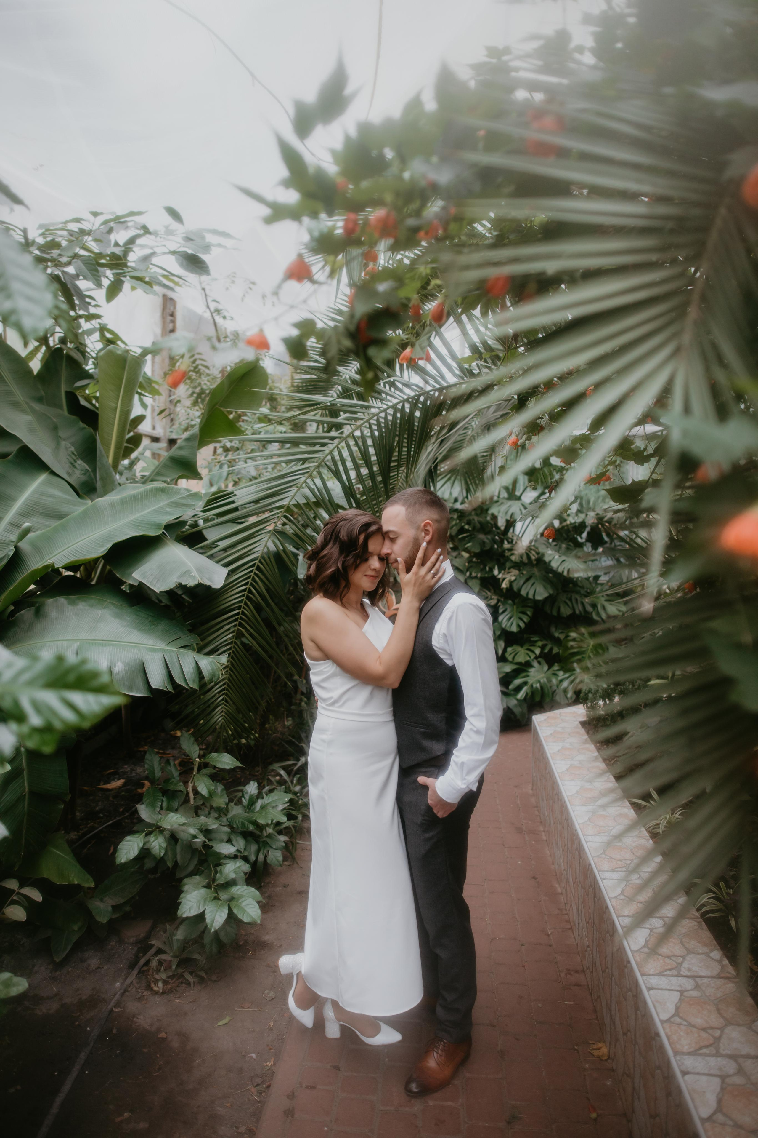 Розпис Уляна і Олег. Весільний фотограф у Львові Мирон Роксоляна