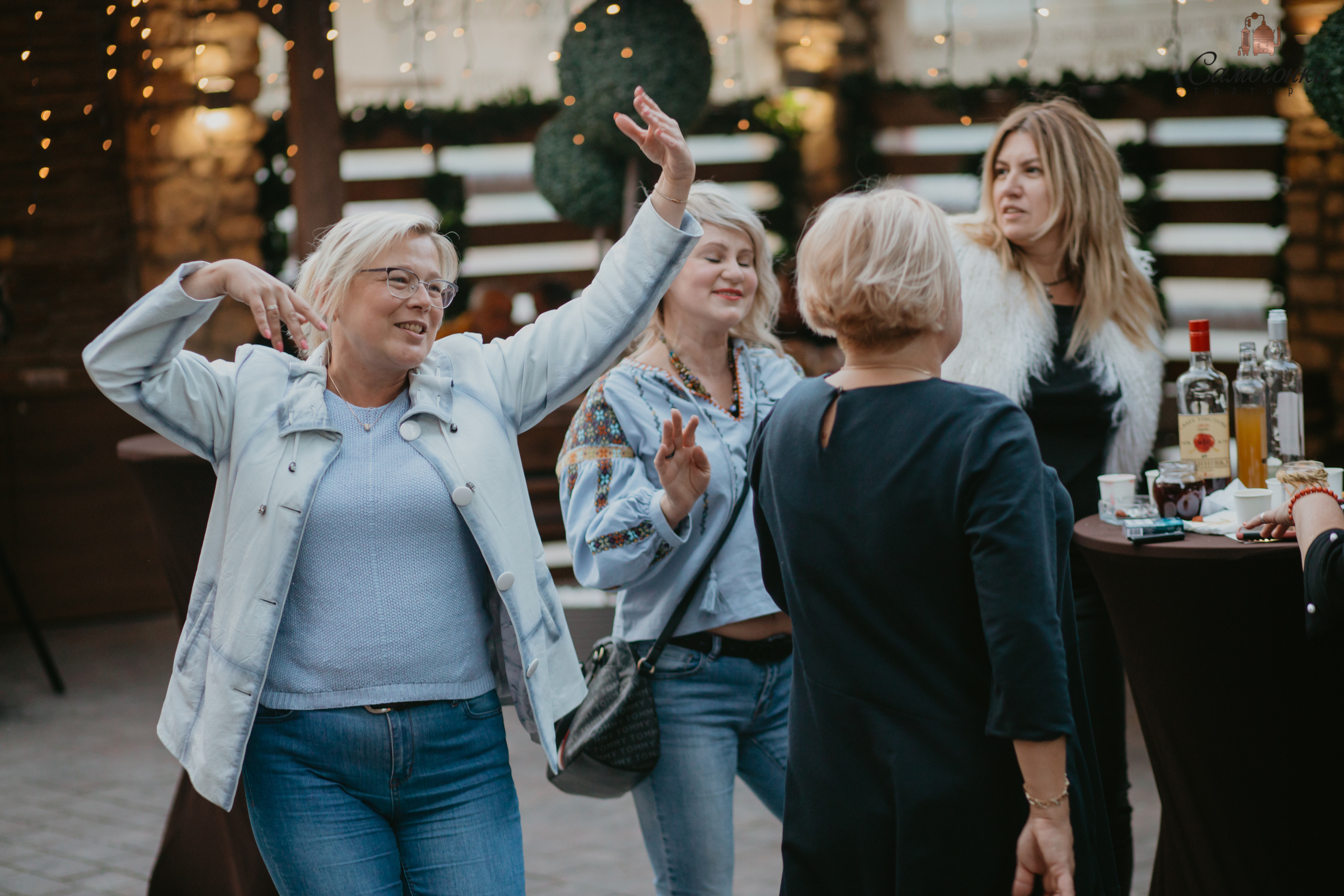 Репортаж із фестивалю самогонки. Весільний фотограф у Львові Мирон Роксоляна