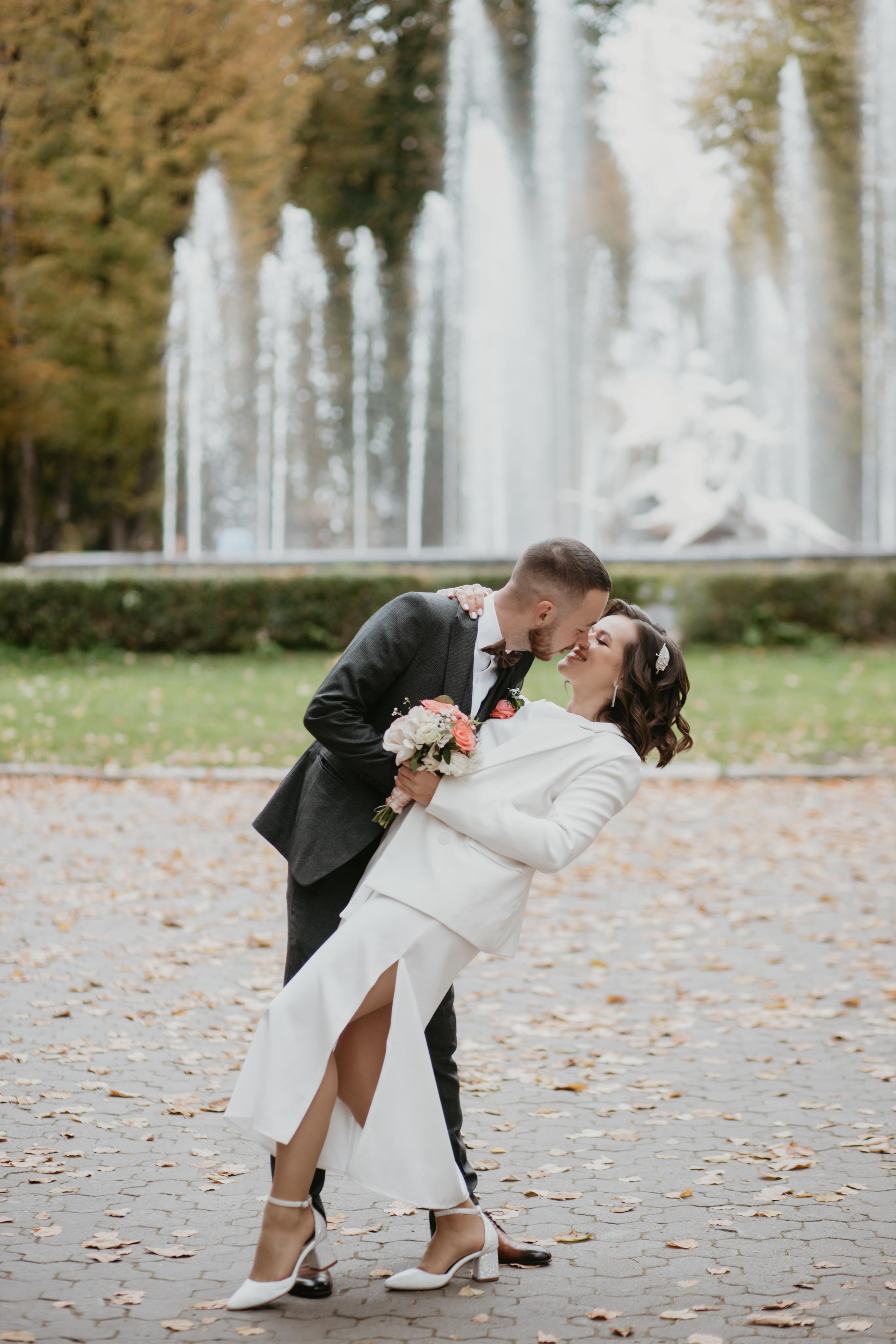 Розпис Уляна і Олег. Весільний фотограф у Львові Мирон Роксоляна