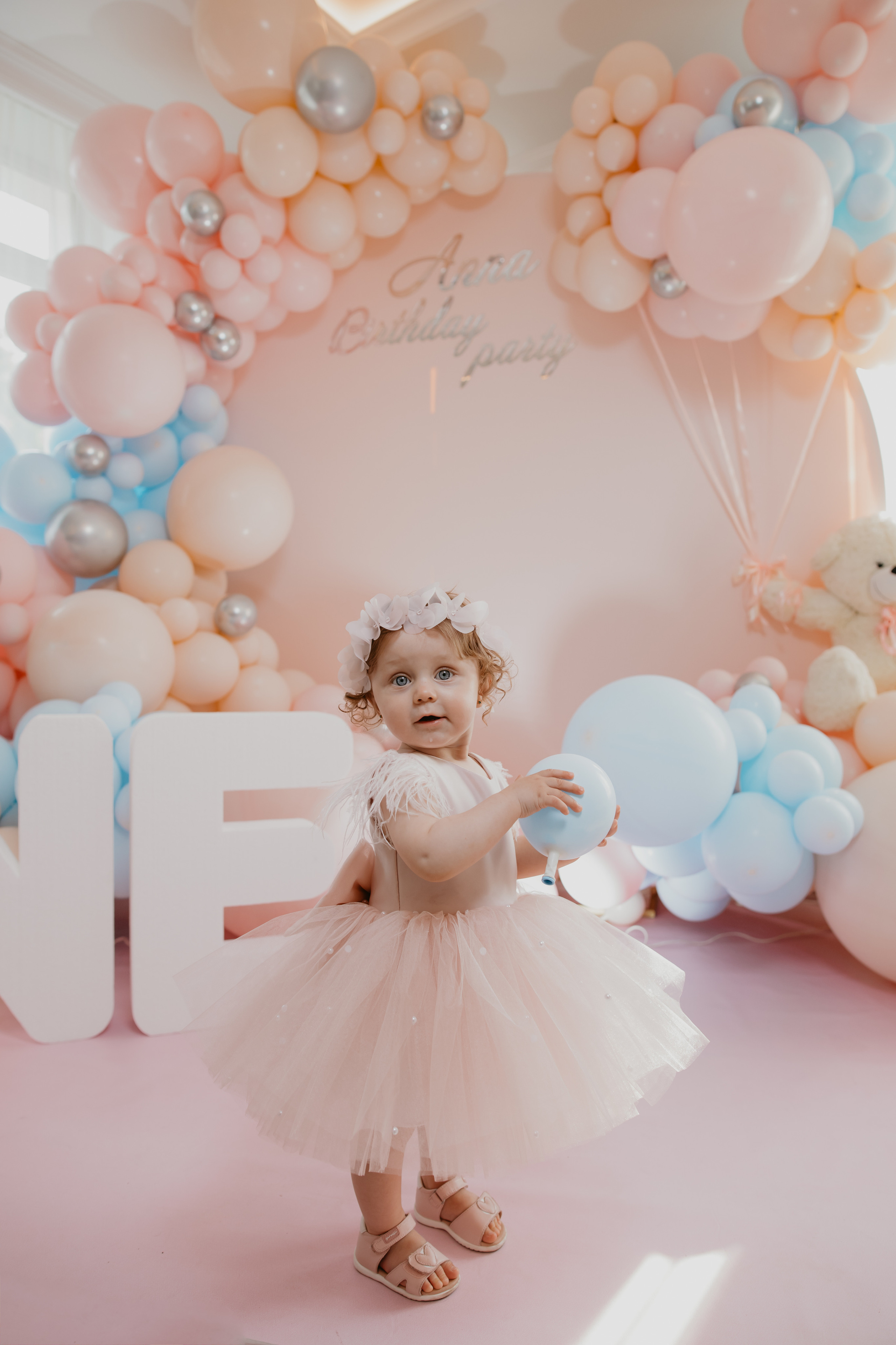 День народження Анна 1 рочок. Весільний фотограф у Львові Мирон Роксоляна