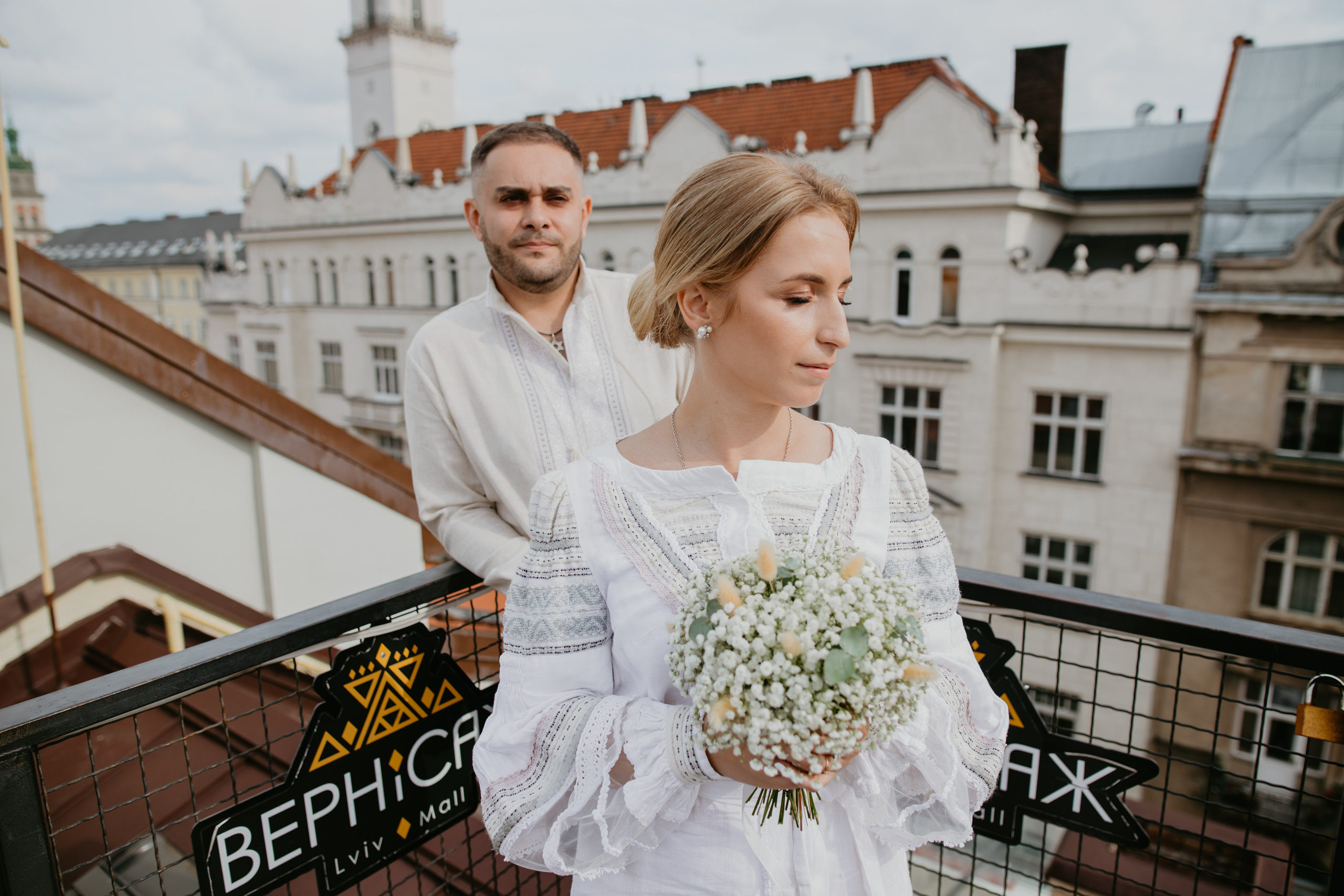 Розпис Марта і Сергій. Весільний фотограф у Львові Мирон Роксоляна