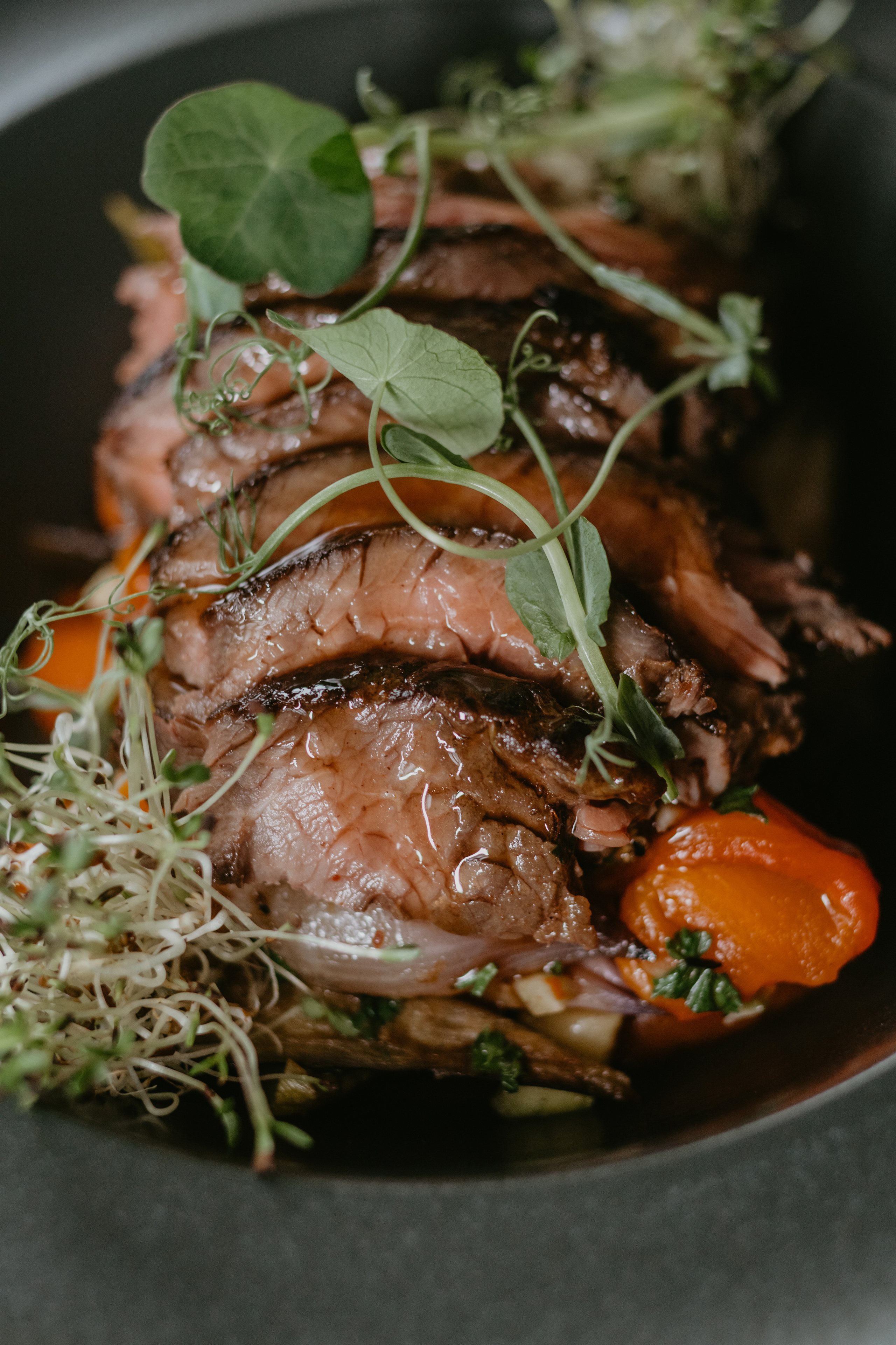 Зйомка меню для ресторану. Весільний фотограф у Львові Мирон Роксоляна