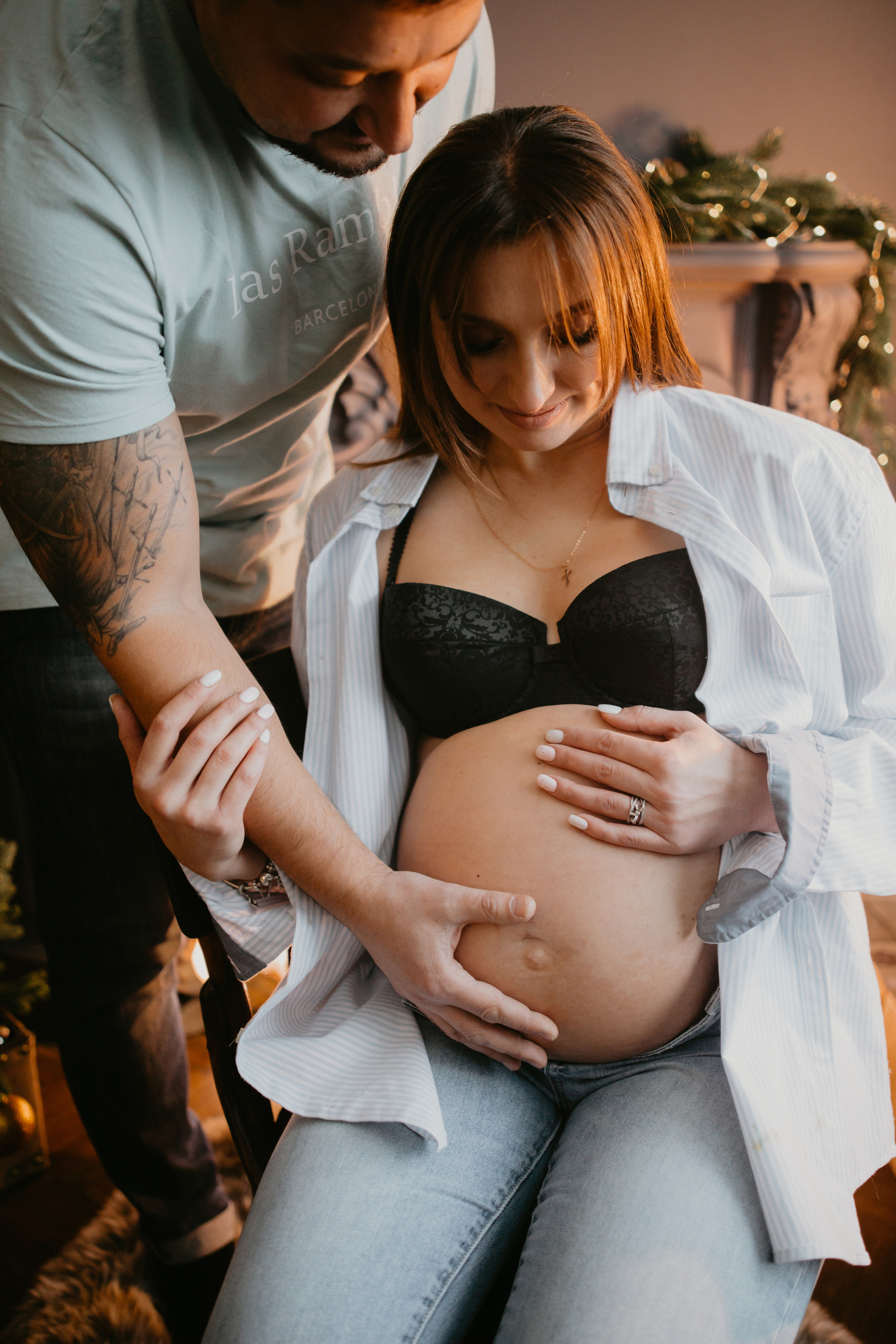 Новорічна зйомка вагітності. Весільний фотограф у Львові Мирон Роксоляна