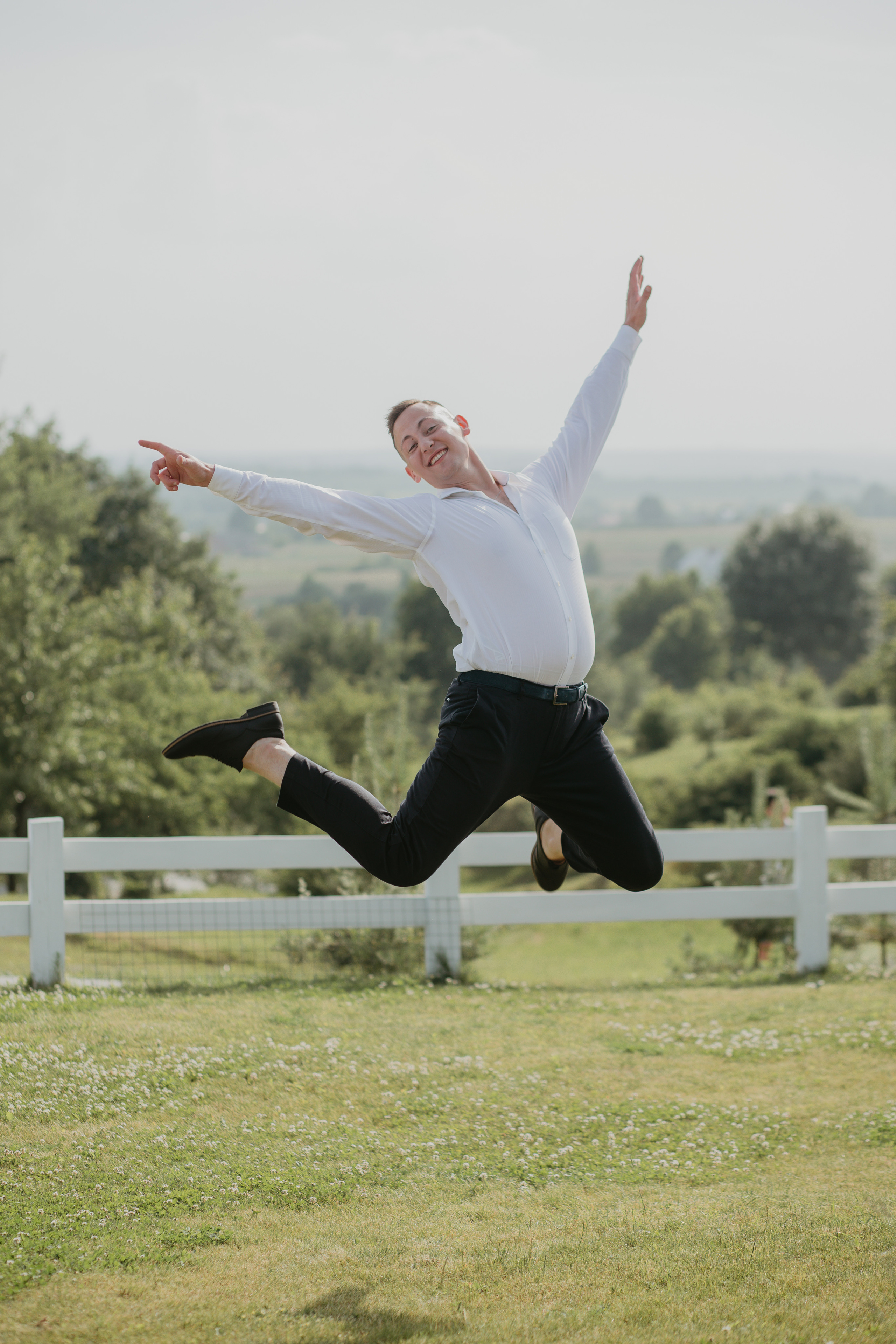 Випукний ЛНМУ ім. Данила Галицького. Весільний фотограф у Львові Мирон Роксоляна
