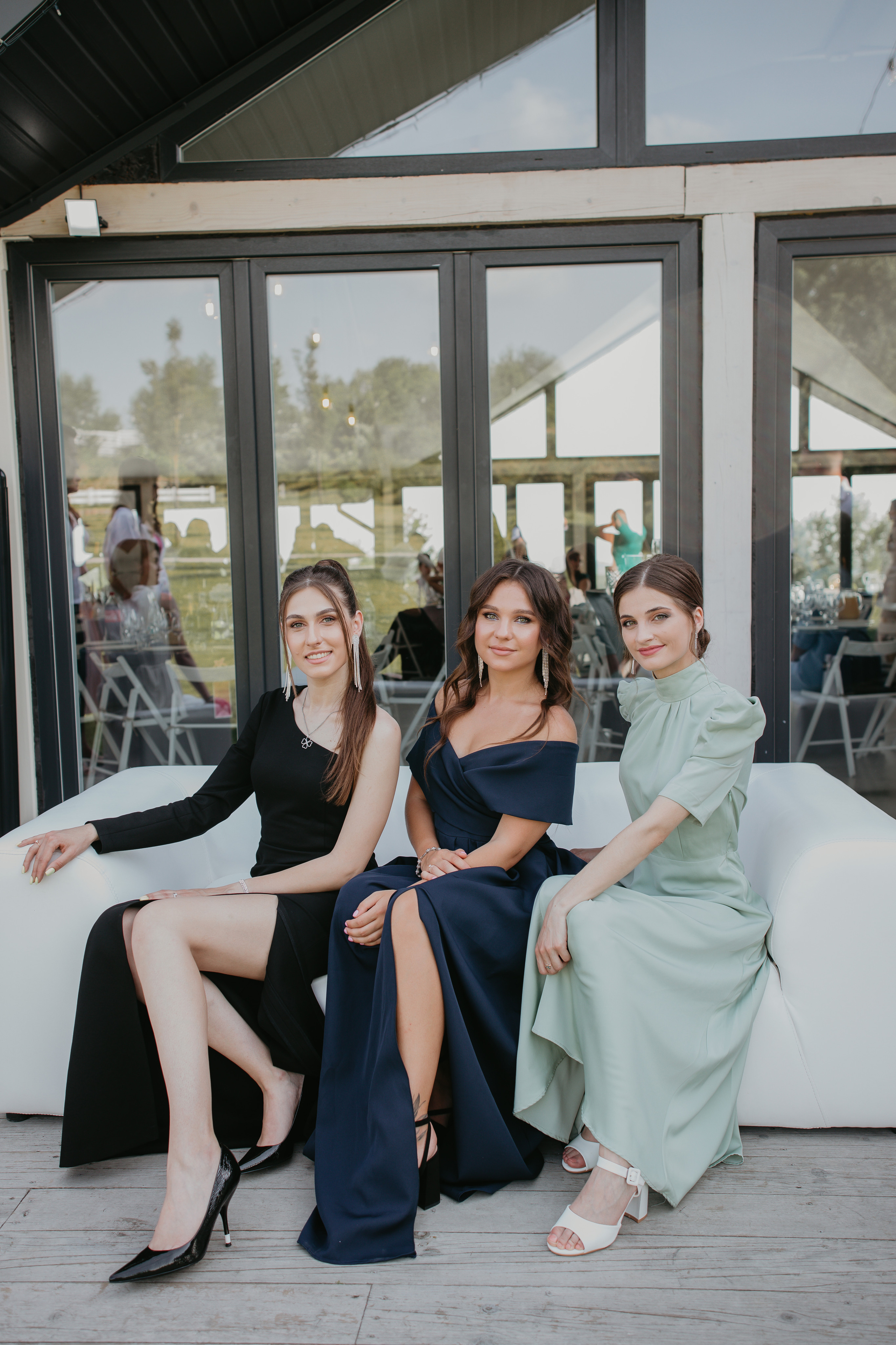 Випукний ЛНМУ ім. Данила Галицького. Весільний фотограф у Львові Мирон Роксоляна