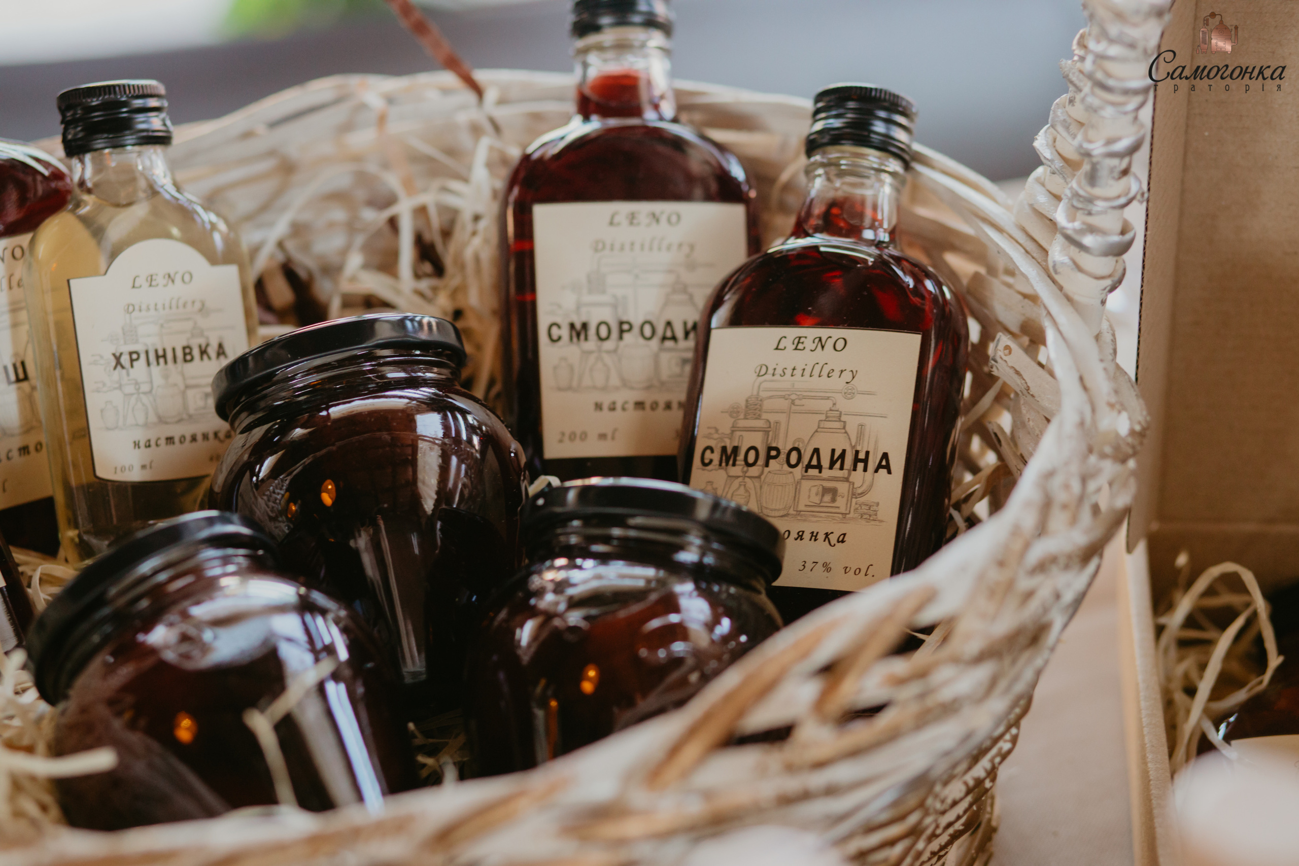 Репортаж із фестивалю самогонки. Весільний фотограф у Львові Мирон Роксоляна