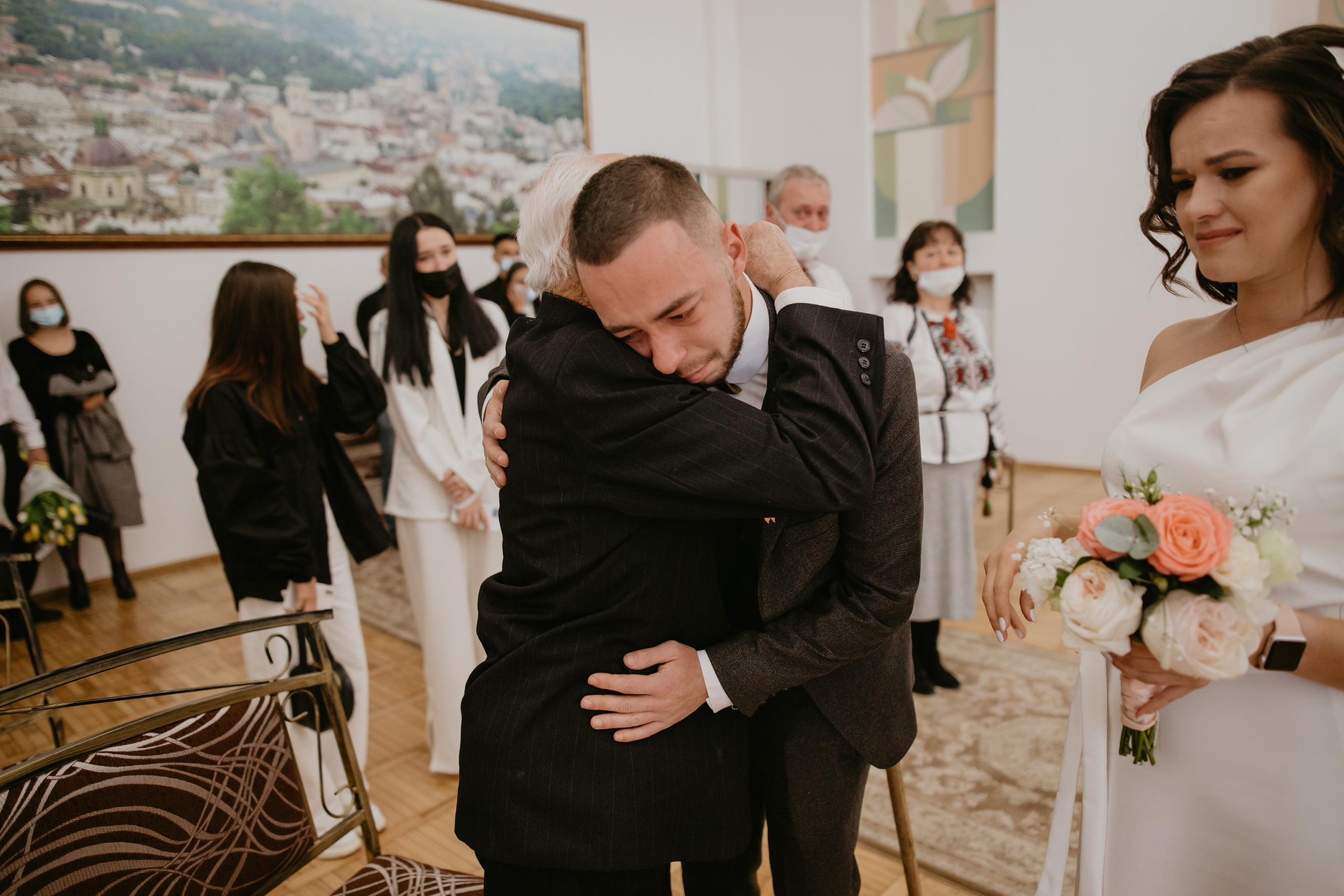 Розпис Уляна і Олег. Весільний фотограф у Львові Мирон Роксоляна