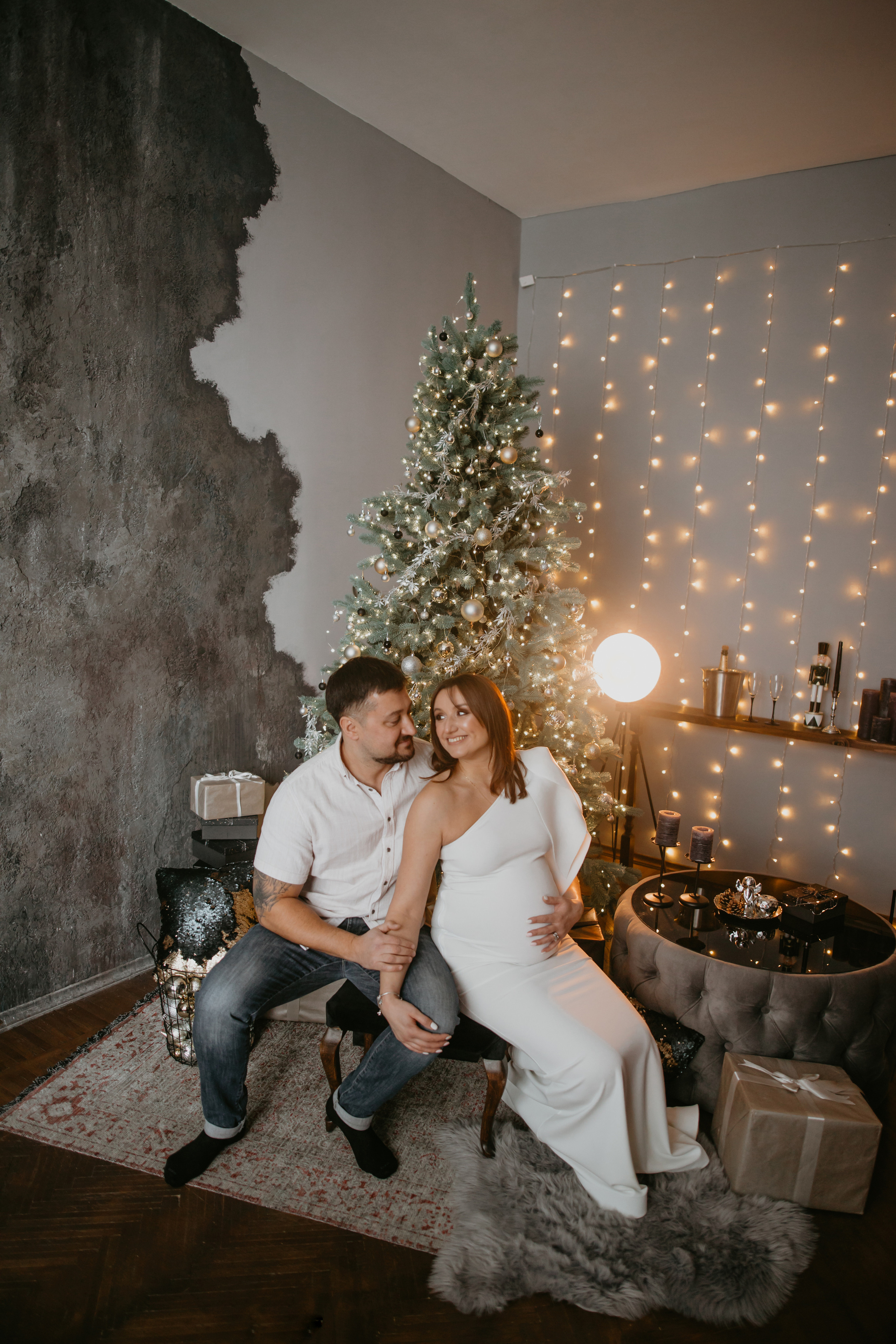 Новорічна зйомка вагітності. Весільний фотограф у Львові Мирон Роксоляна