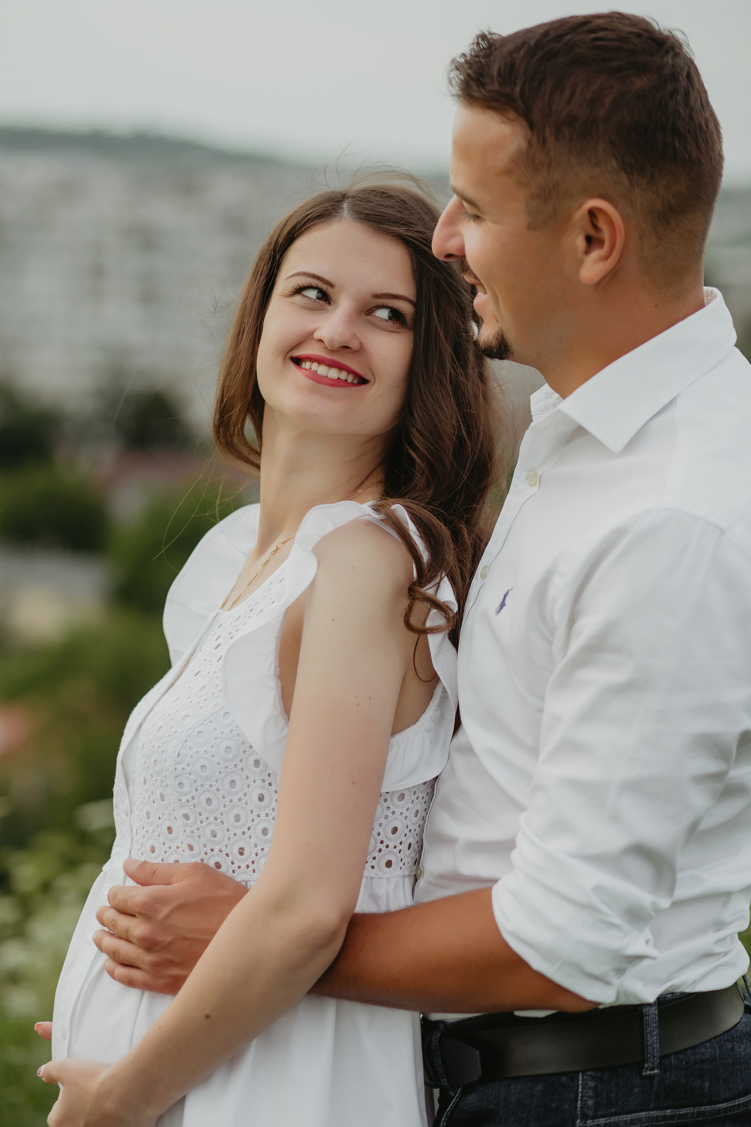 Зйомка вагітності на горі. Весільний фотограф у Львові Мирон Роксоляна