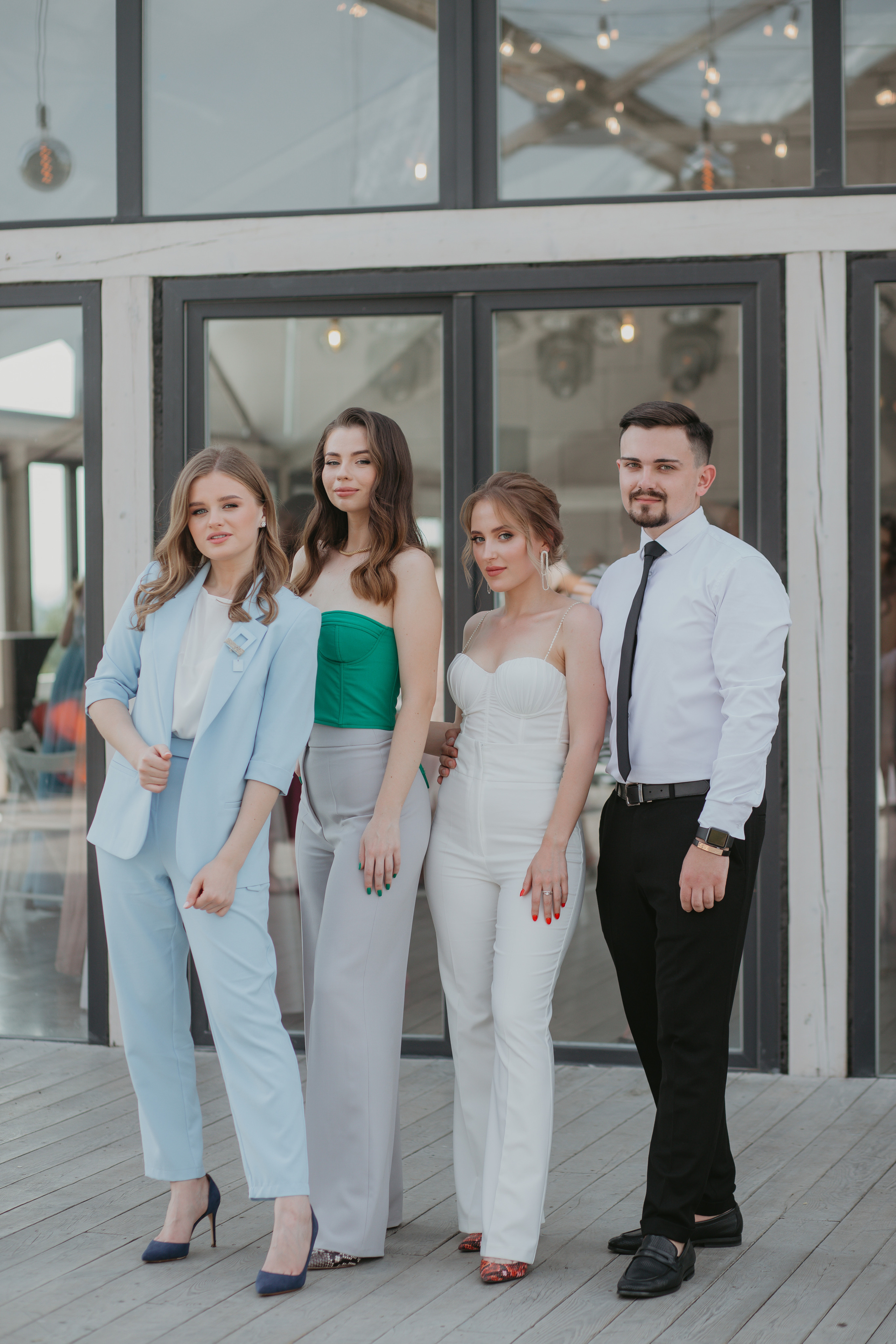 Випукний ЛНМУ ім. Данила Галицького. Весільний фотограф у Львові Мирон Роксоляна