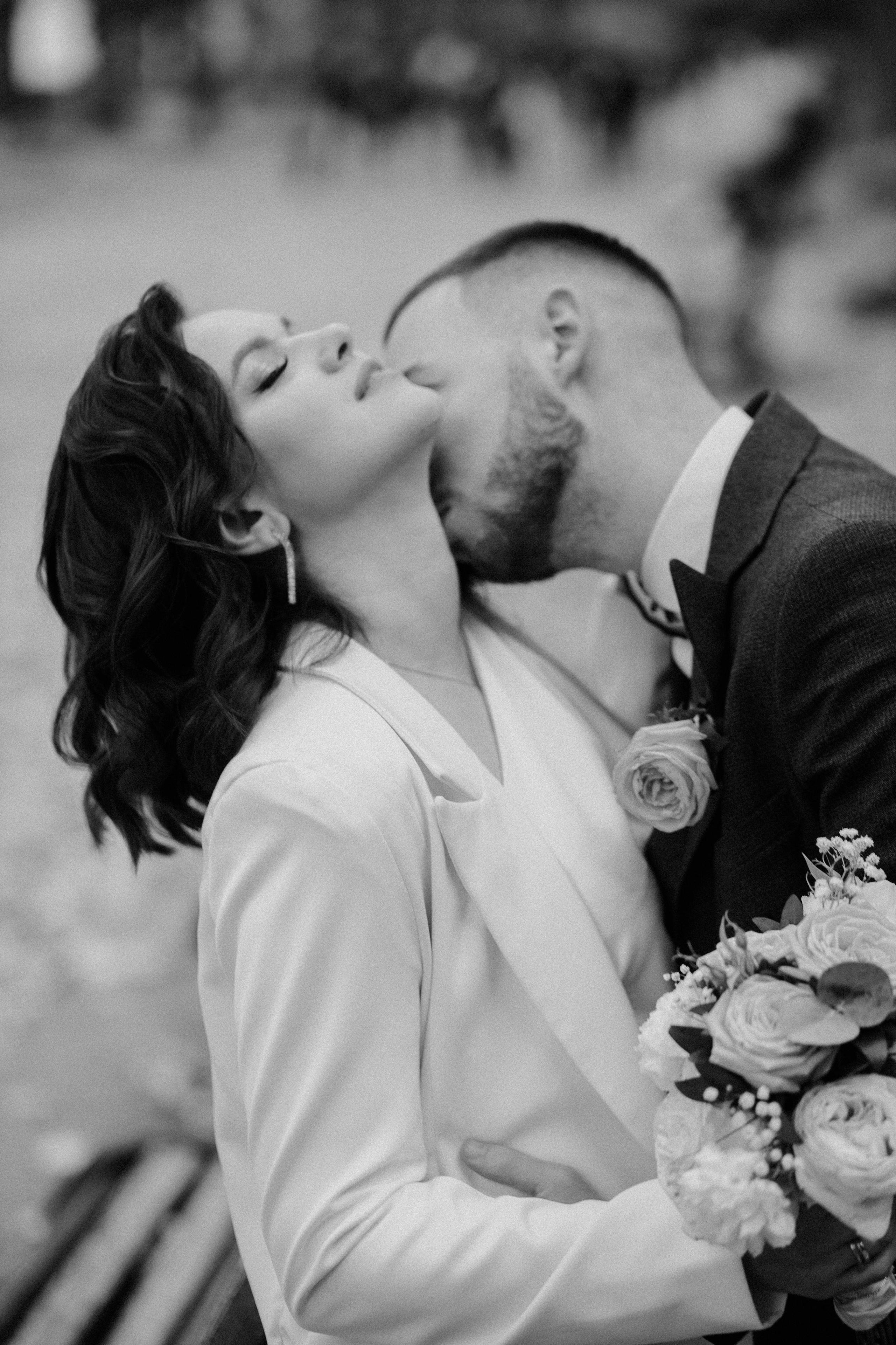 Розпис Уляна і Олег. Весільний фотограф у Львові Мирон Роксоляна