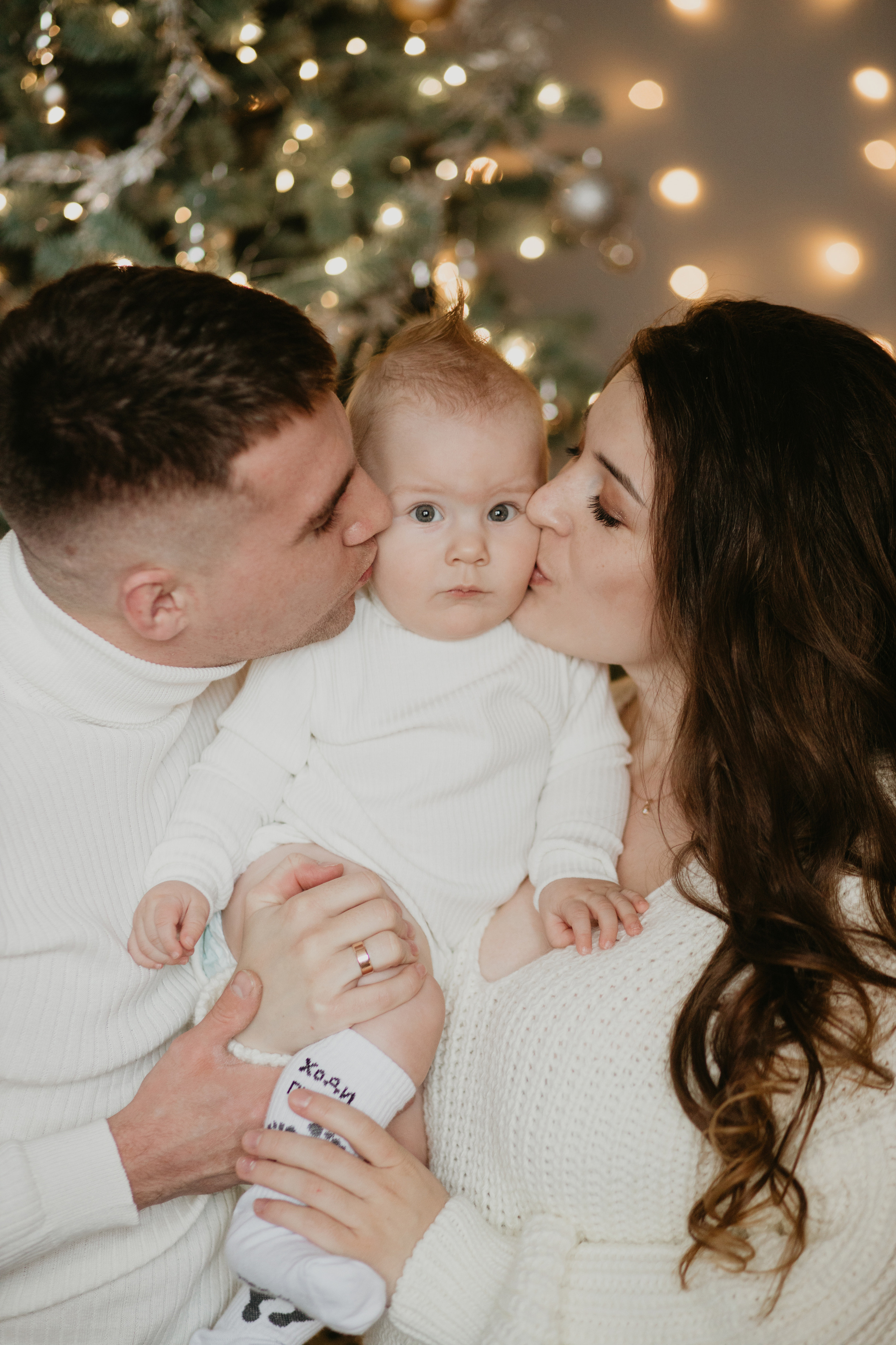 Новорічна сімейна фотосесія Віталік, Вікторія і Мартин. Весільний фотограф у Львові Мирон Роксоляна