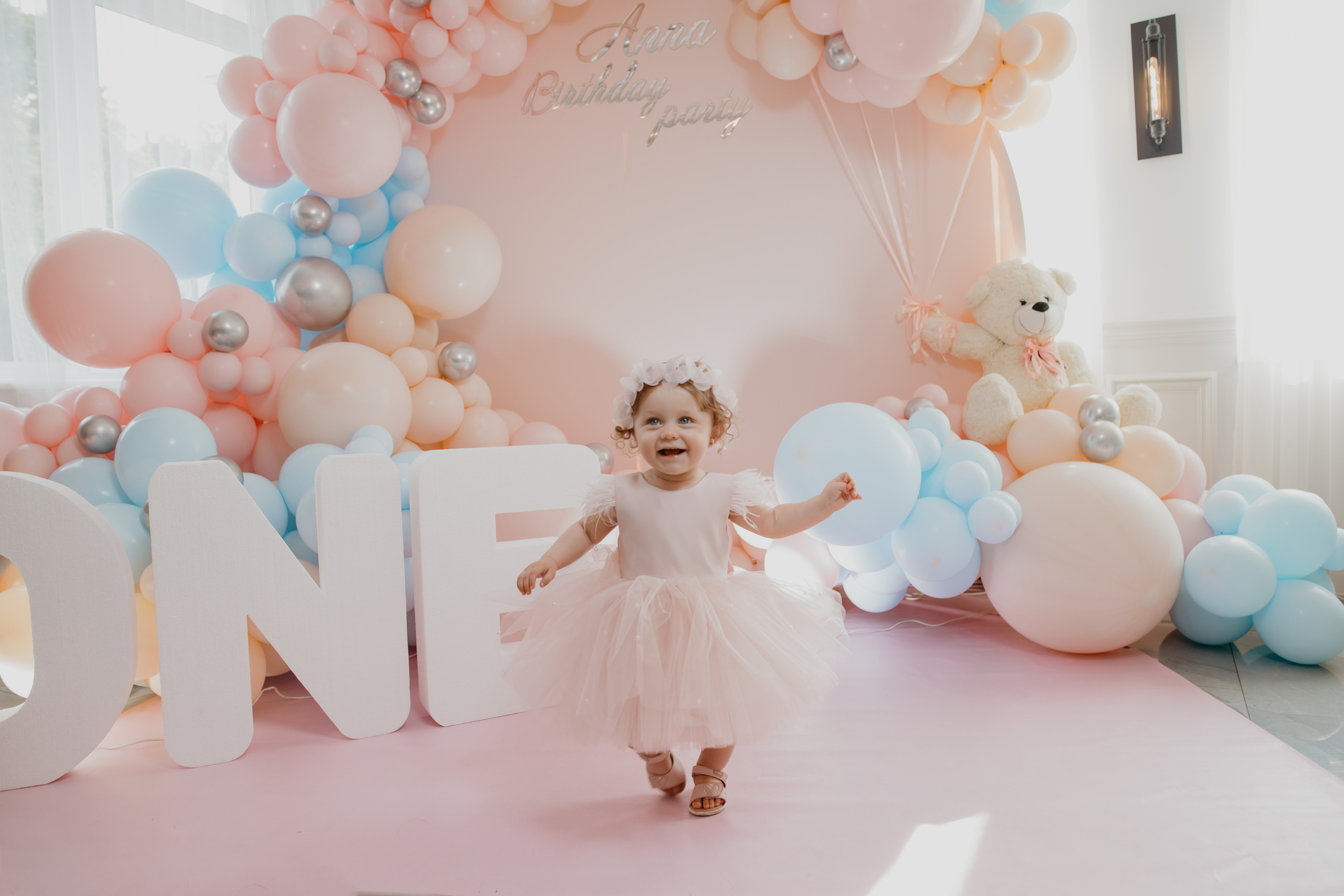 День народження Анна 1 рочок. Весільний фотограф у Львові Мирон Роксоляна