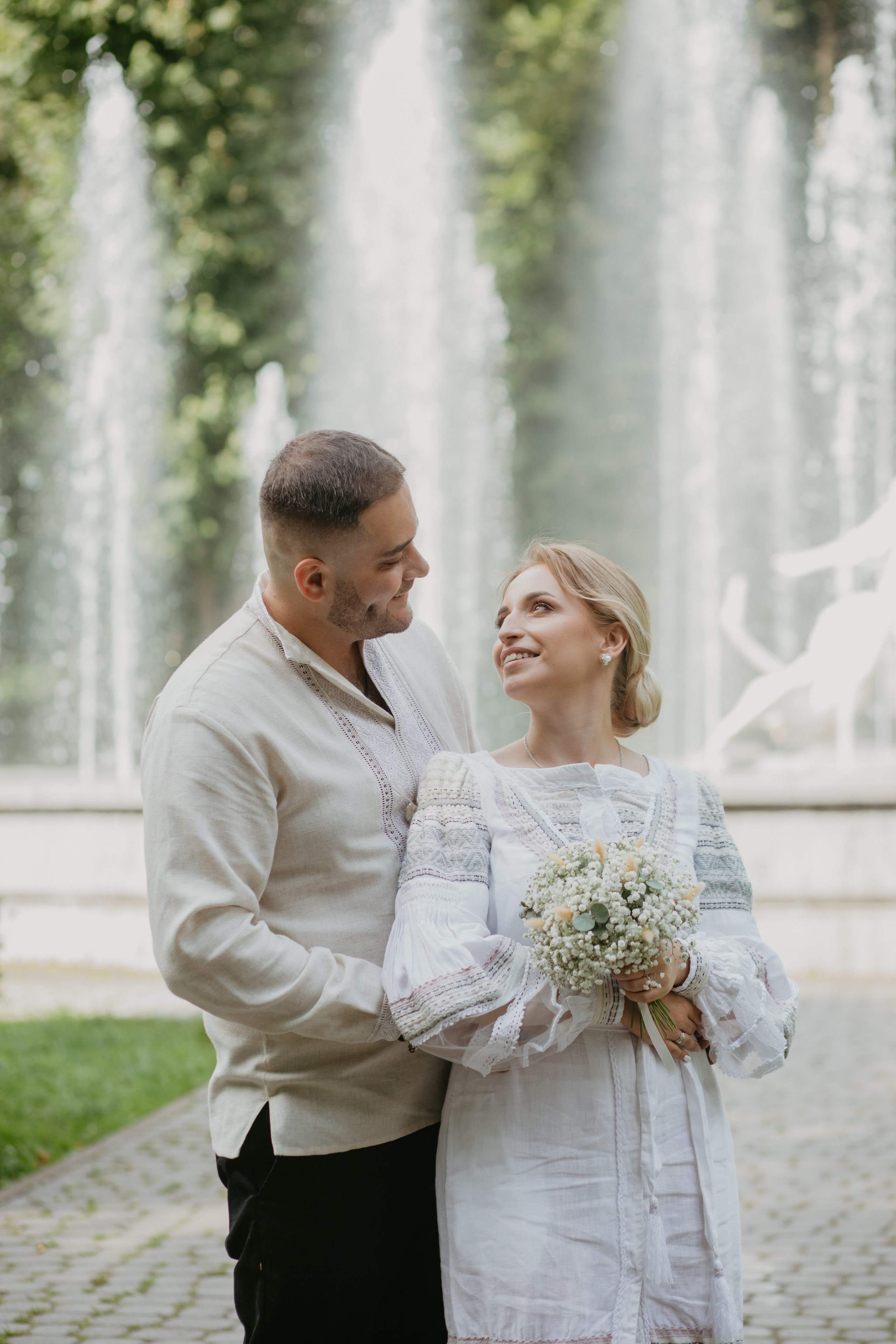 Розпис Марта і Сергій. Весільний фотограф у Львові Мирон Роксоляна