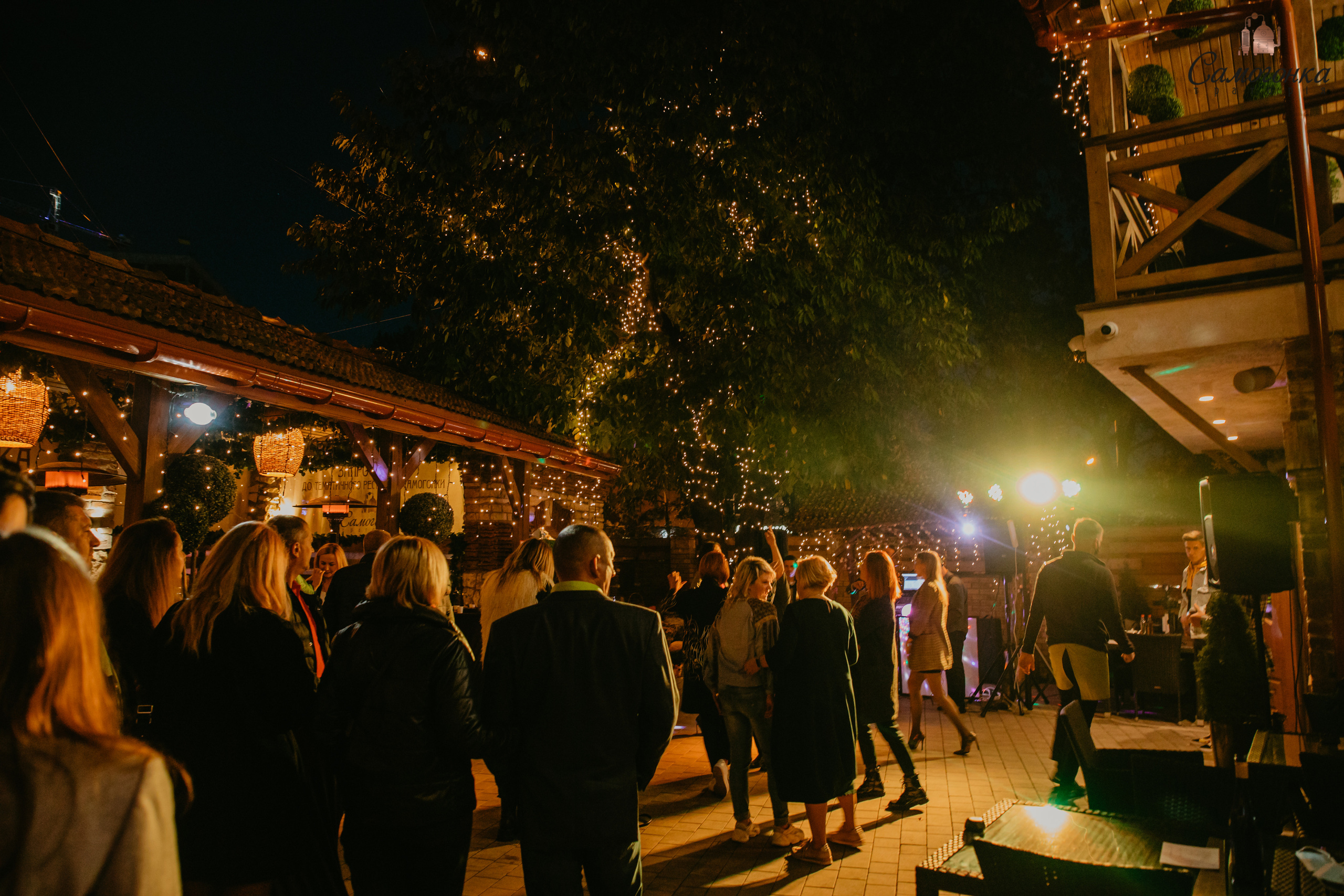 Репортаж із фестивалю самогонки. Весільний фотограф у Львові Мирон Роксоляна