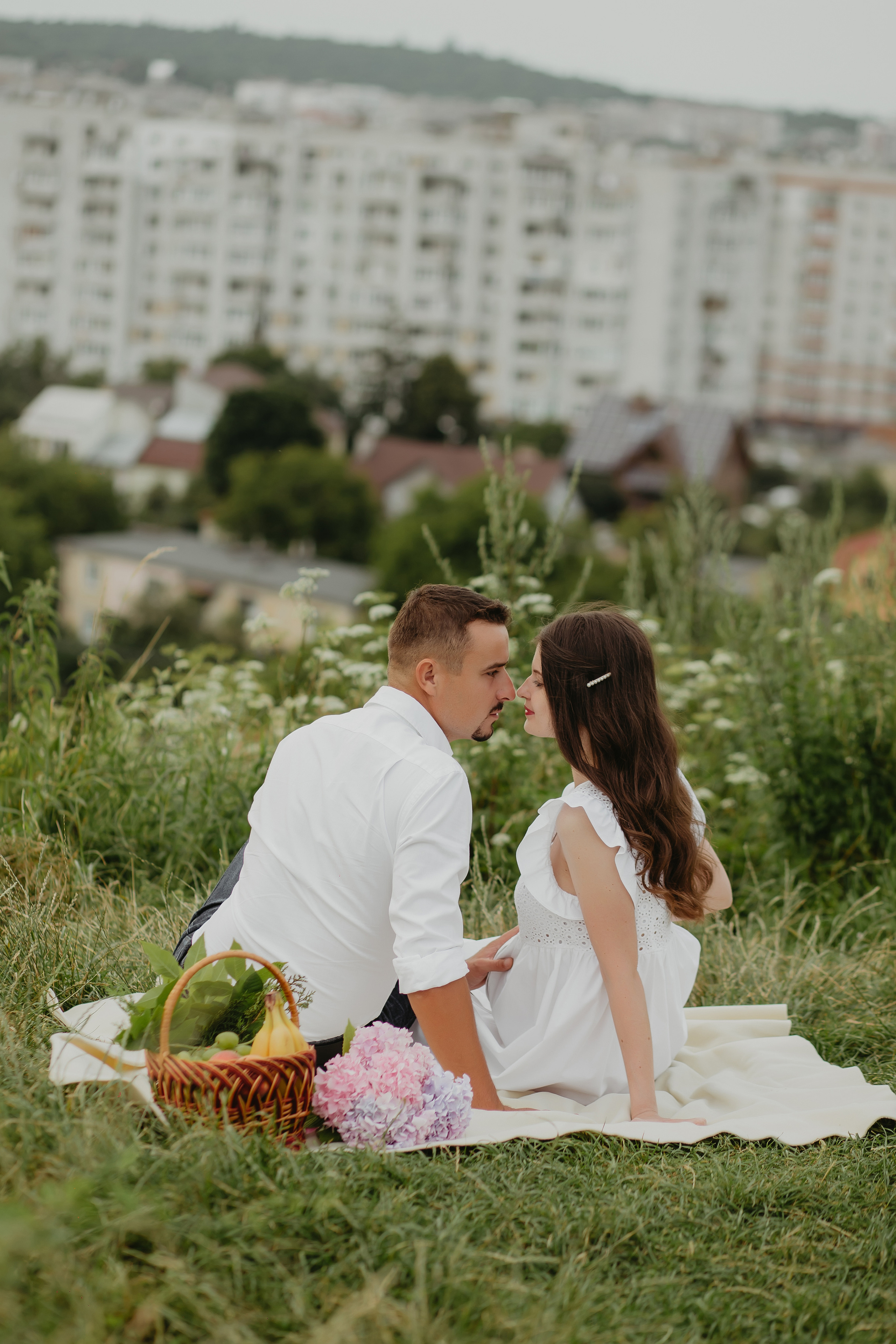 Зйомка вагітності на горі. Весільний фотограф у Львові Мирон Роксоляна