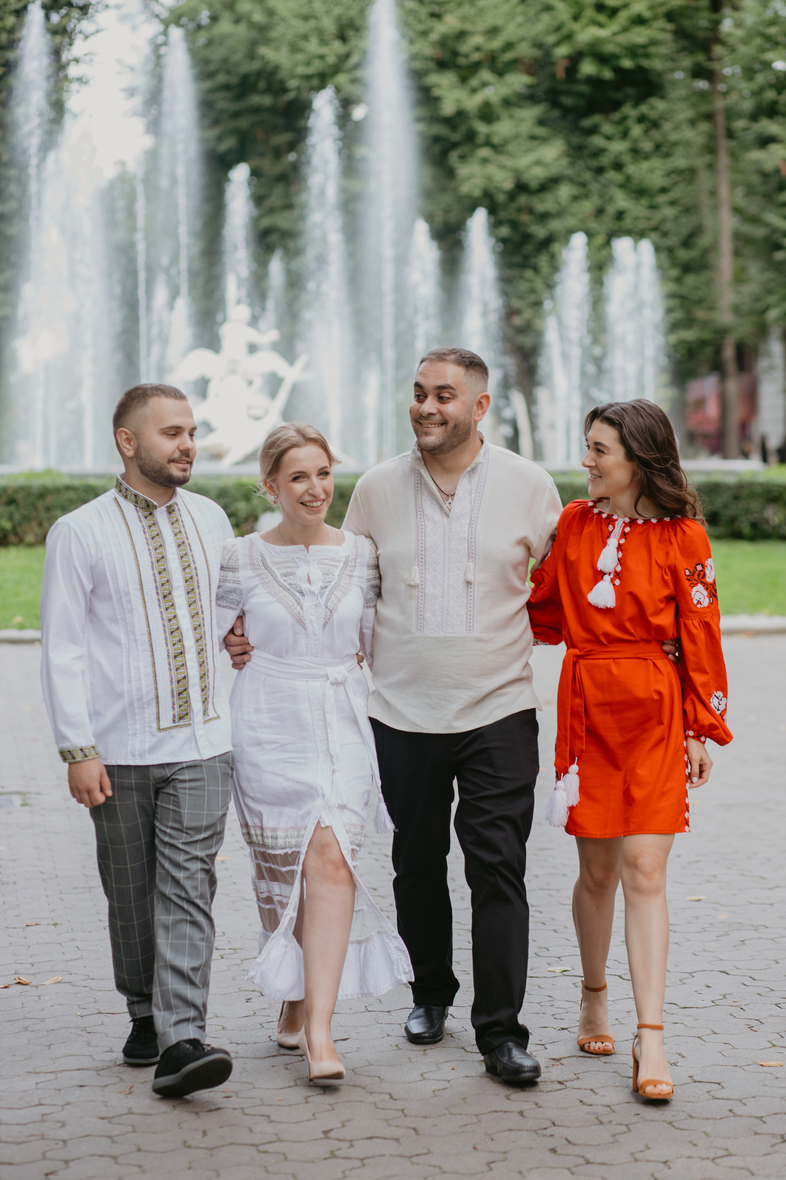 Розпис Марта і Сергій. Весільний фотограф у Львові Мирон Роксоляна