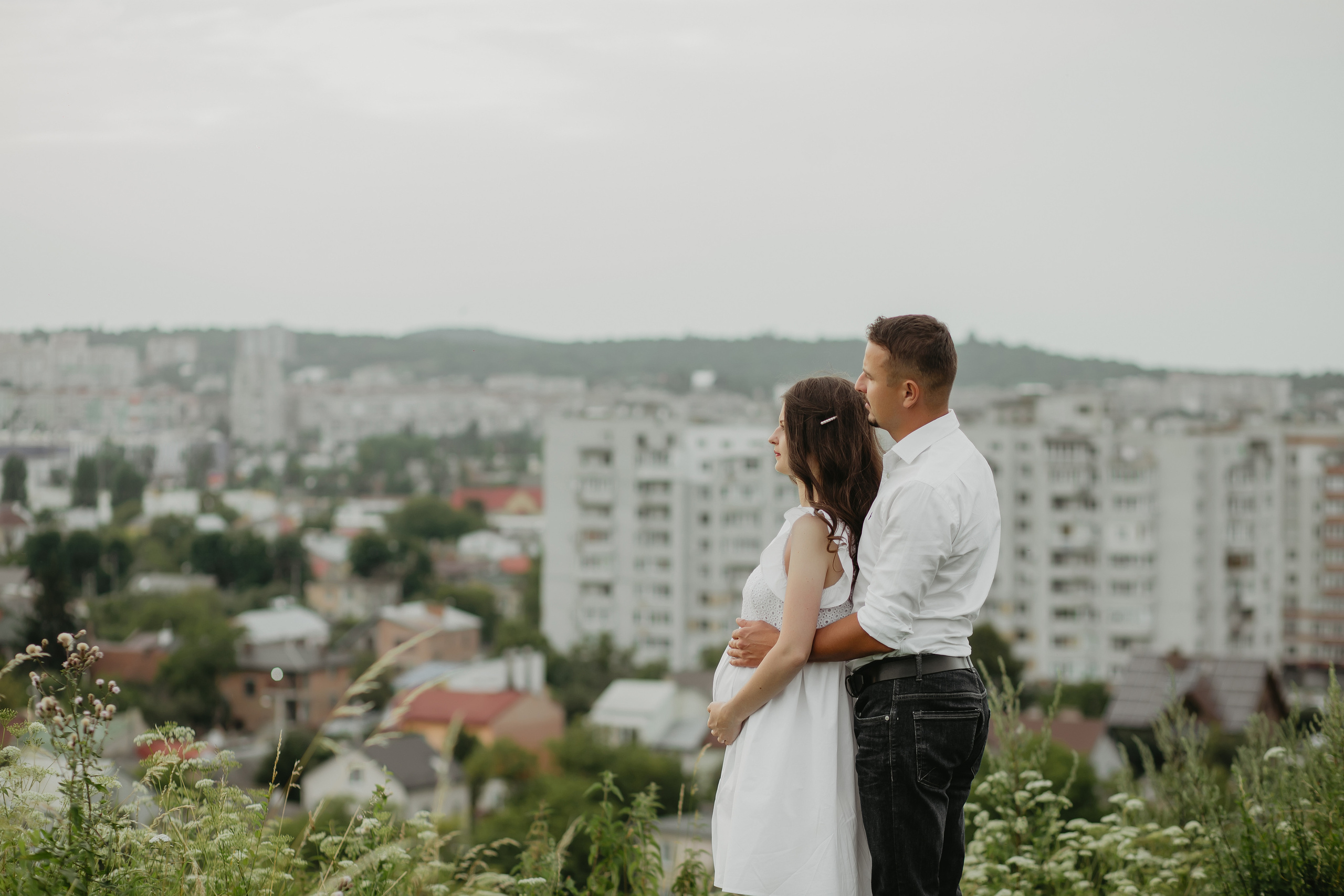 Зйомка вагітності на горі. Весільний фотограф у Львові Мирон Роксоляна