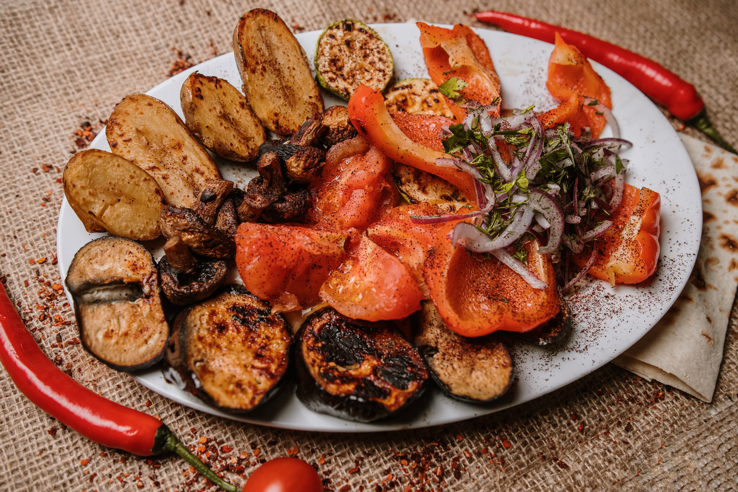 Зйомка для меню ресторану. Весільний фотограф у Львові Мирон Роксоляна