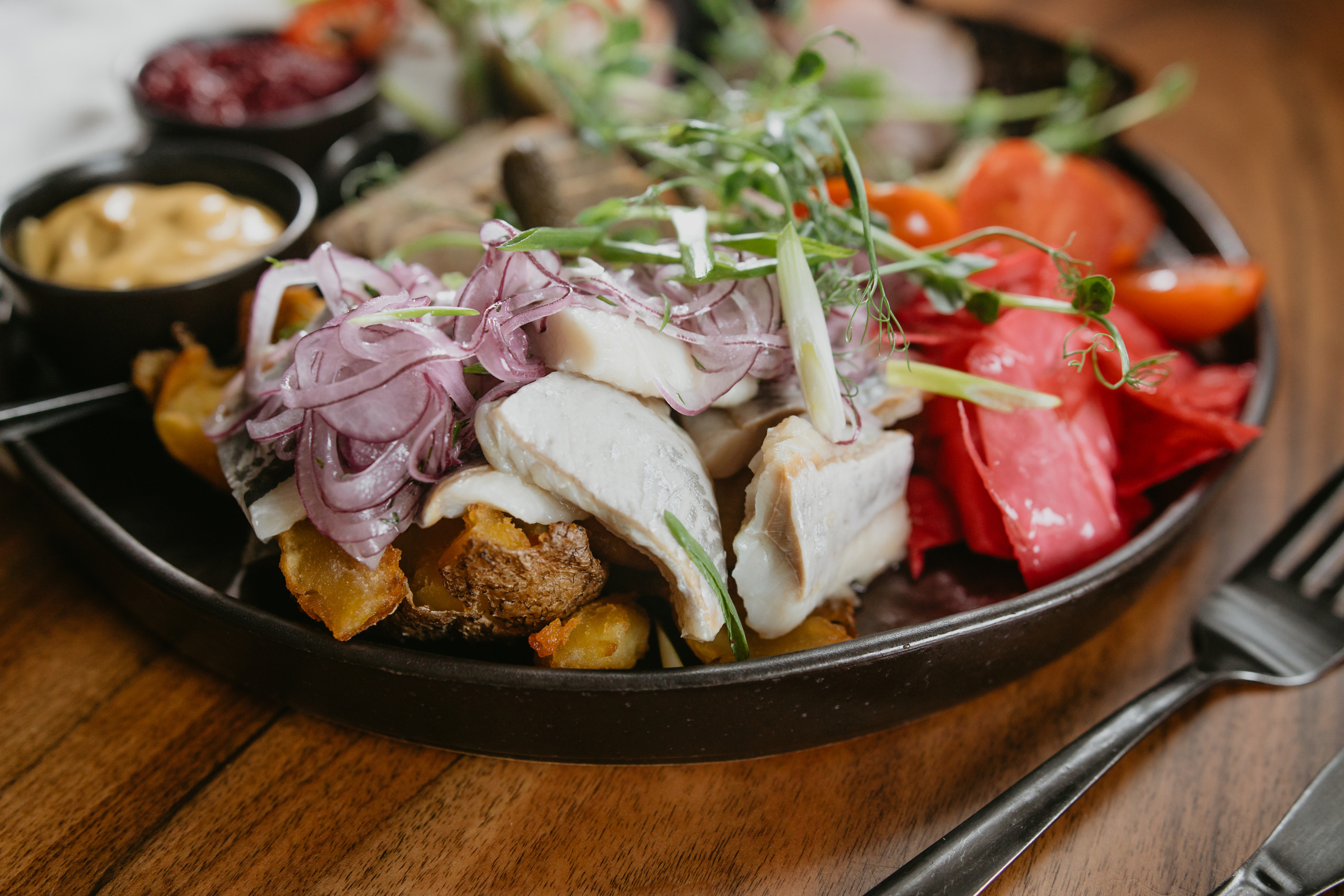 Зйомка меню для ресторану. Весільний фотограф у Львові Мирон Роксоляна