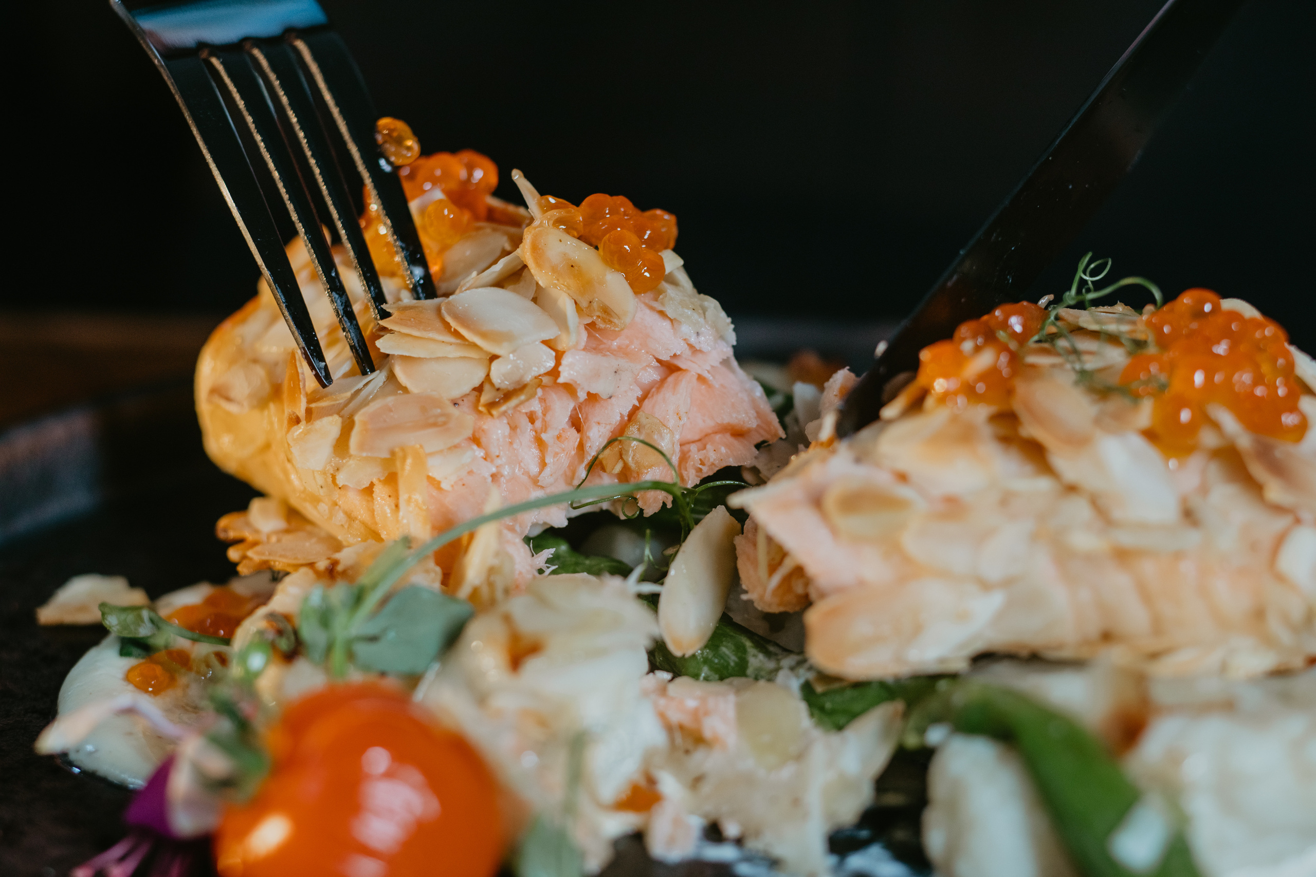 Зйомка меню для ресторану. Весільний фотограф у Львові Мирон Роксоляна