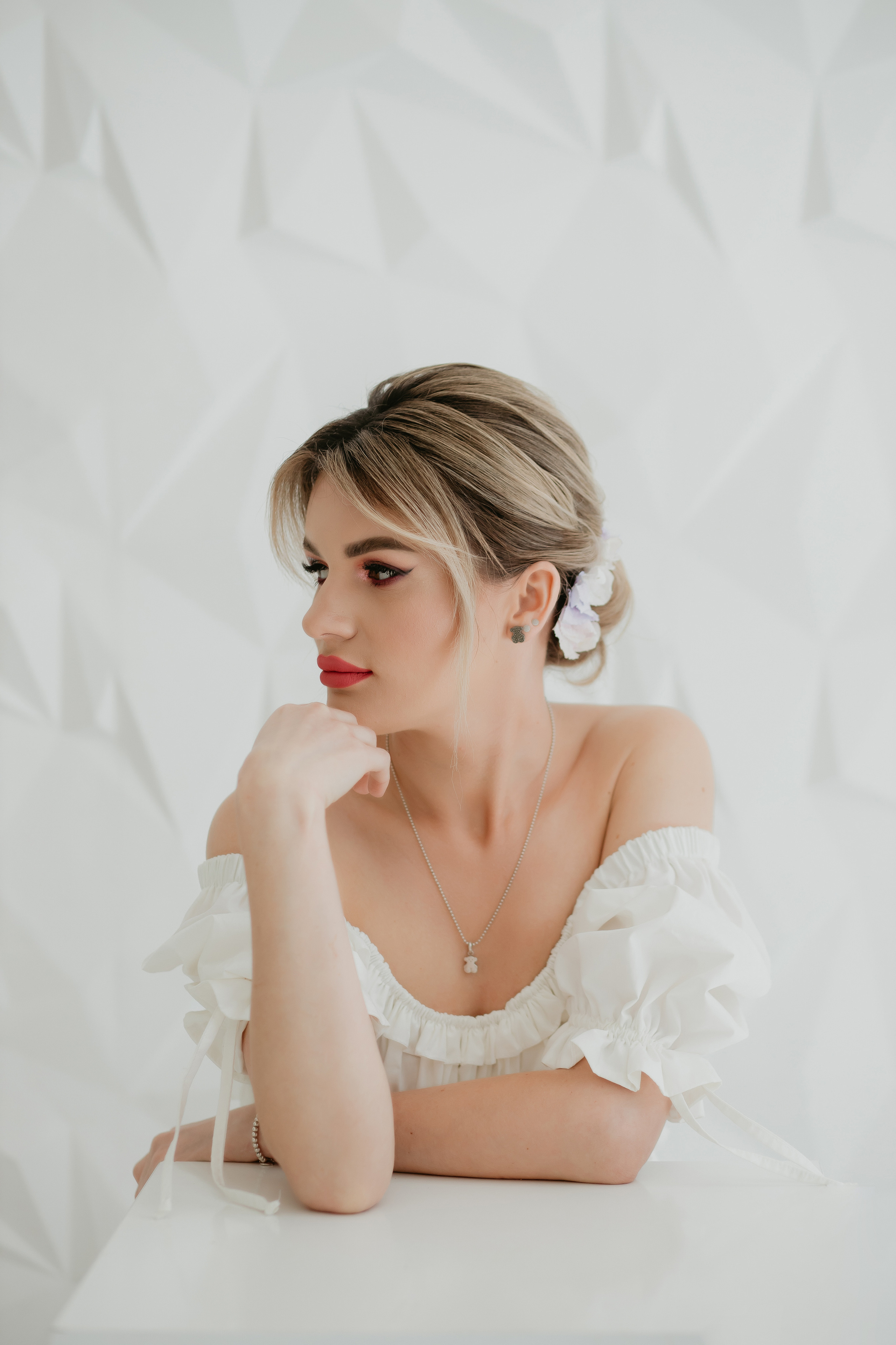 Контент для косметолога. Весільний фотограф у Львові Мирон Роксоляна