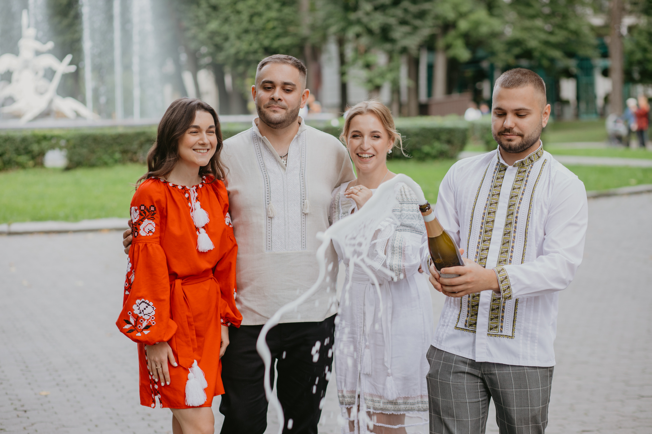 Розпис Марта і Сергій. Весільний фотограф у Львові Мирон Роксоляна